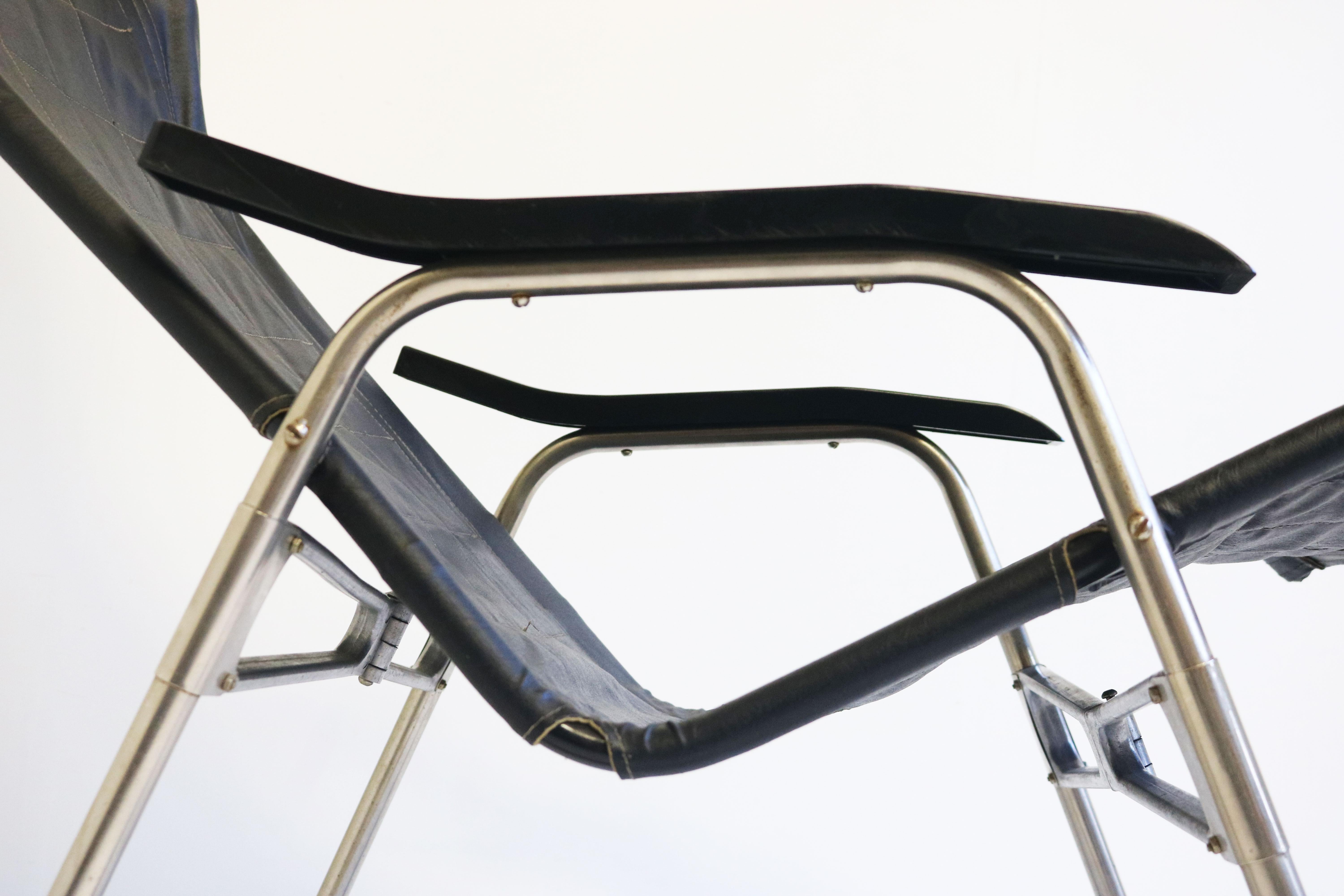 Seltener Schaukelstuhl im modernen Design aus der Mitte des Jahrhunderts von Takeshi Nii, 1960, schwarzes Leder (Moderne der Mitte des Jahrhunderts) im Angebot