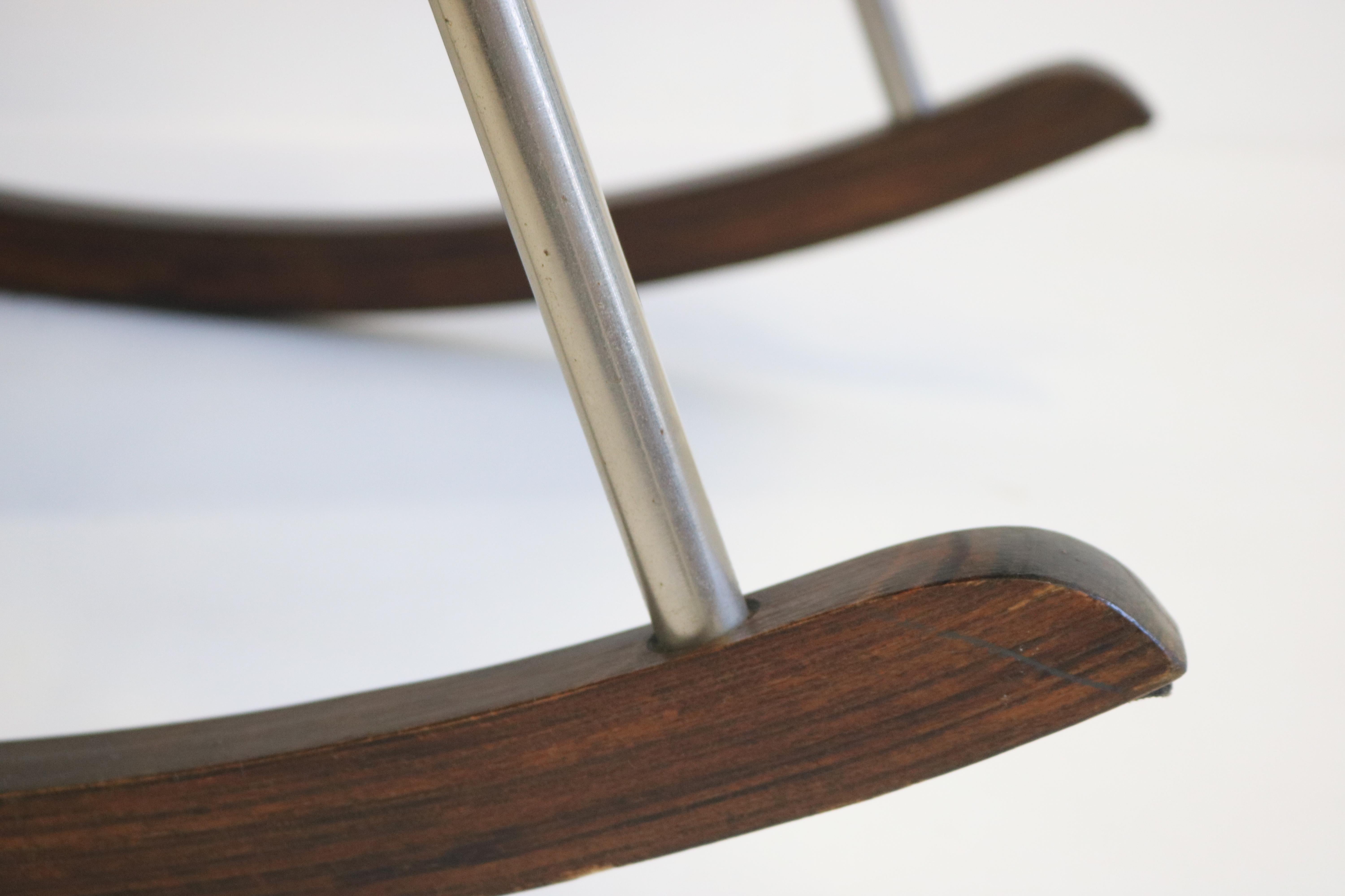 Fait main Rare fauteuil à bascule de The Modernity Design/One 1960 Takeshi Nii Cuir noir en vente