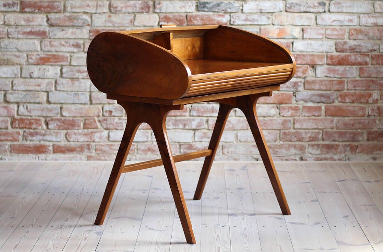 Mid-Century Desk with Roll-Top, Walnut Veneer, 1950s, Fully Restored For Sale 4
