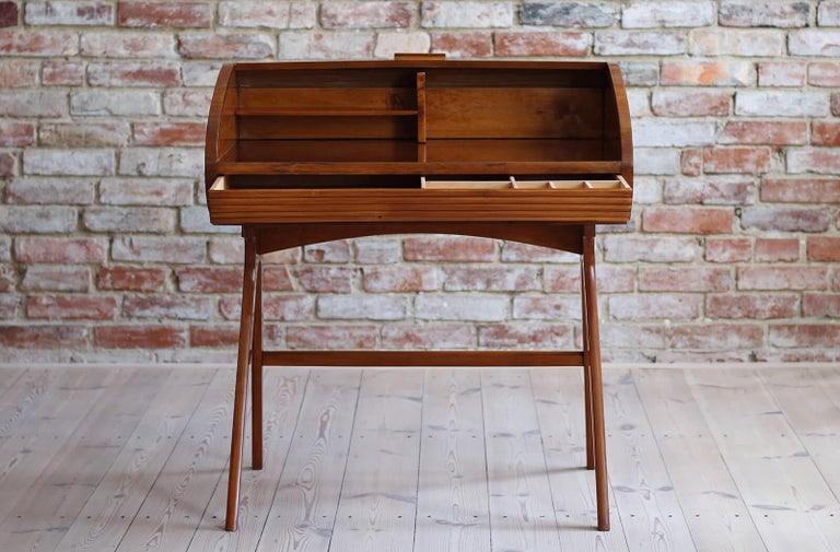 Mid-Century Desk with Roll-Top, Walnut Veneer, 1950s, Fully Restored For Sale 7