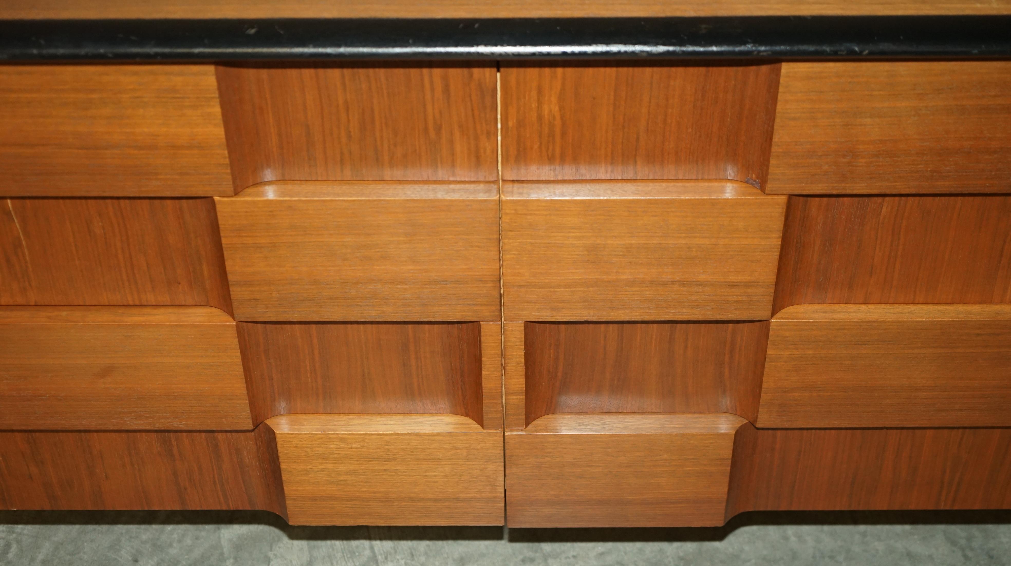 Seltene Mid-Century Modern Edmond J Spence Schachbrett-Sideboard-Kommode mit Schubladenschrank (Handgefertigt) im Angebot