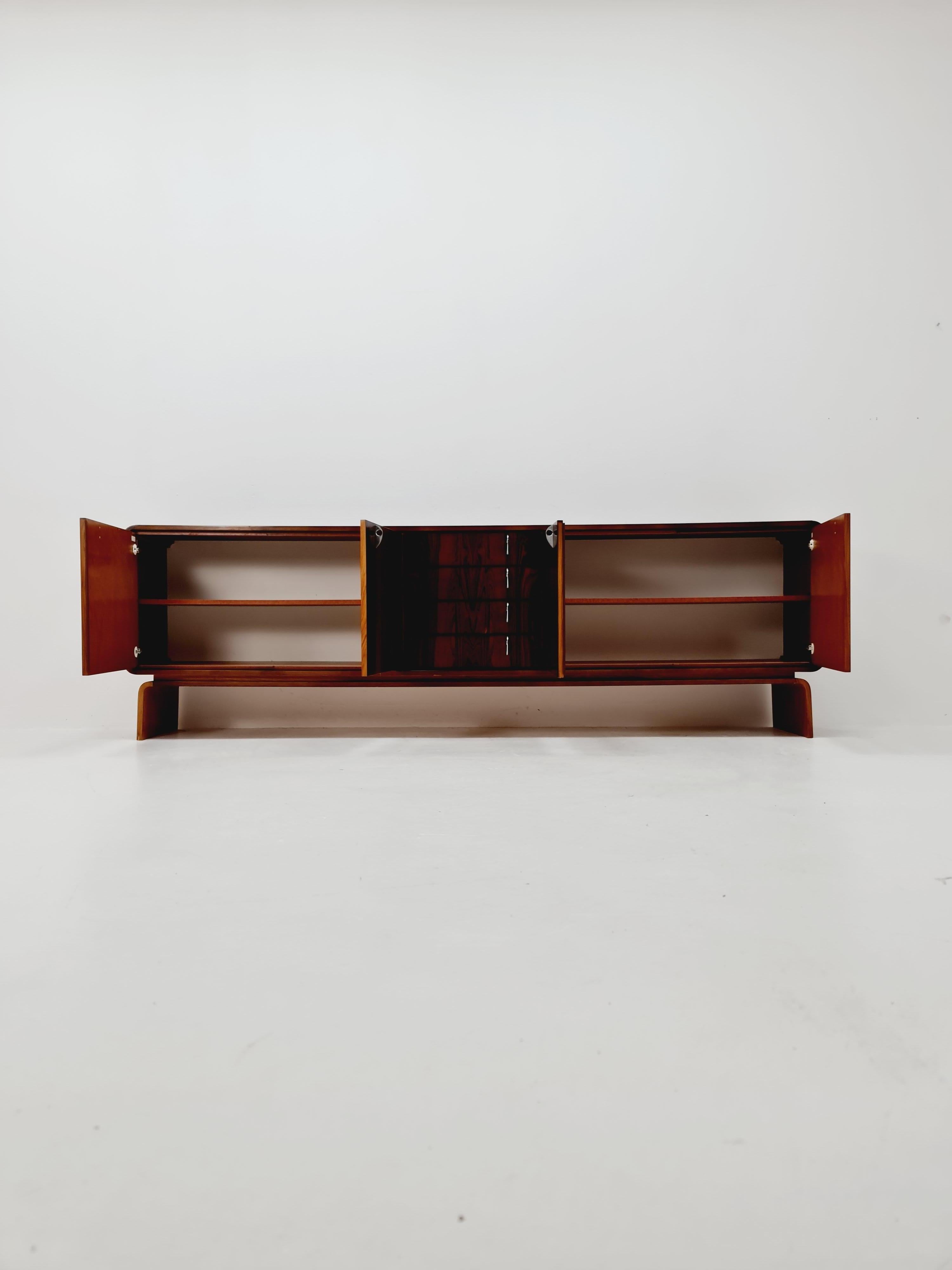 Mid-Century Modern Rare buffet allemand moderne du milieu du siècle dernier en teck, années 1960 en vente