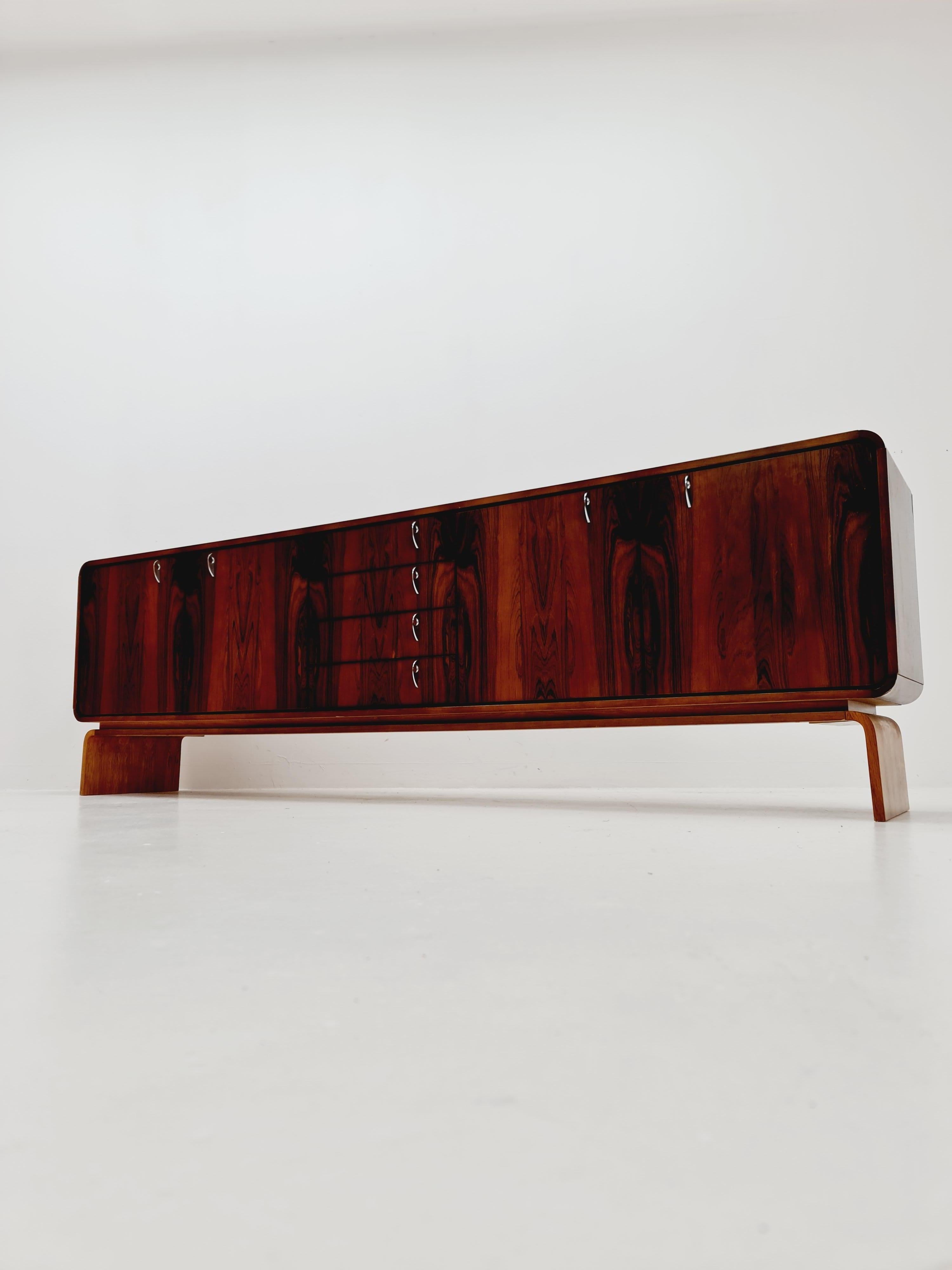 Milieu du XXe siècle Rare buffet allemand moderne du milieu du siècle dernier en teck, années 1960 en vente