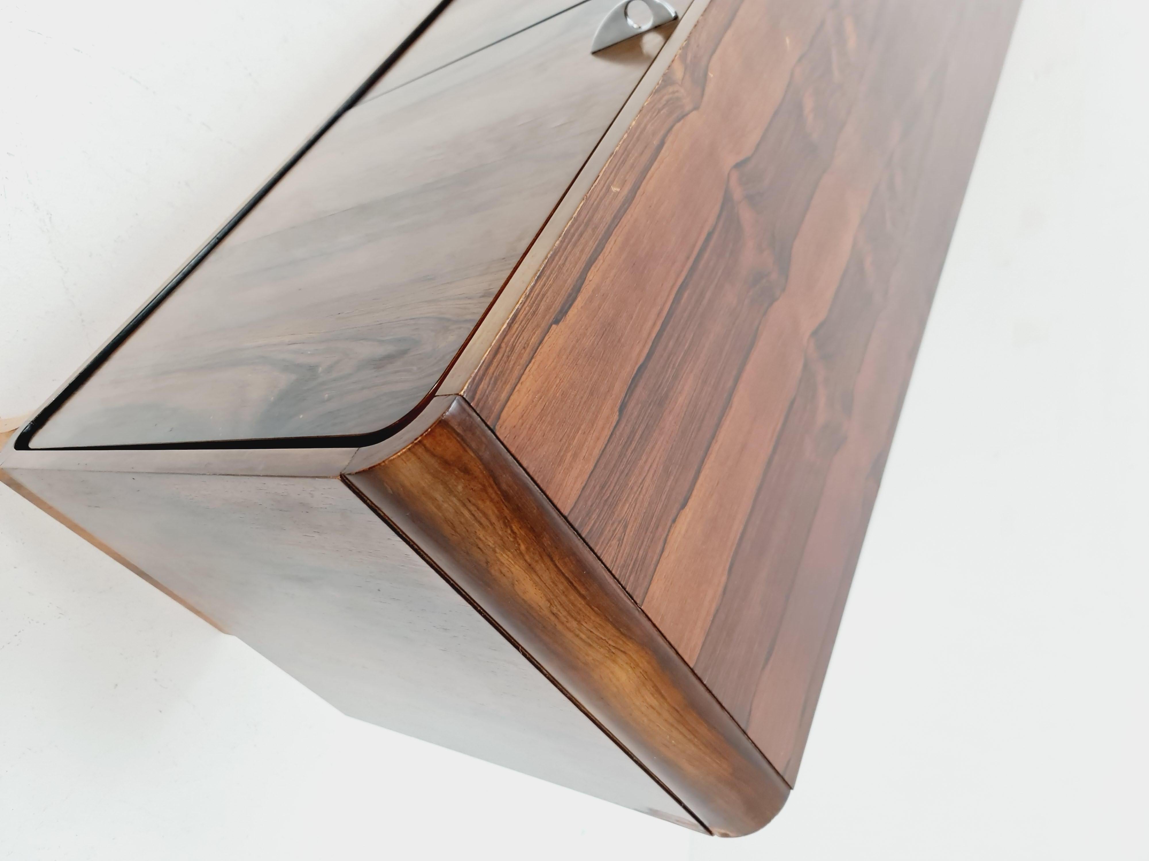 Rare buffet allemand moderne du milieu du siècle dernier en teck, années 1960 en vente 1