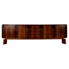 Rare buffet allemand moderne du milieu du siècle dernier en teck, années 1960