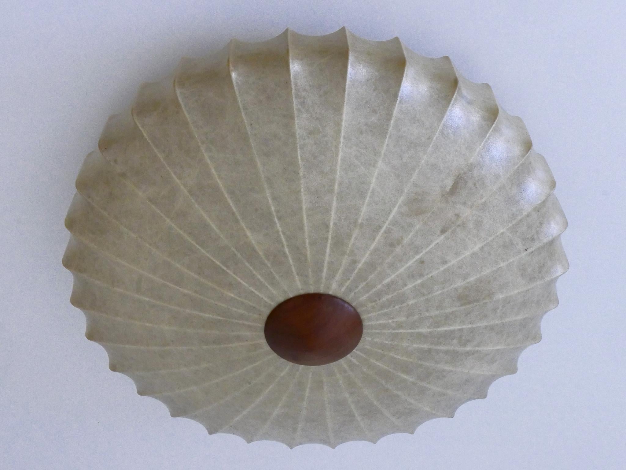 Mid-Century moderno Rara lampada da soffitto o applique Goldkant Cocoon della metà del secolo scorso, Germania 1960 in vendita