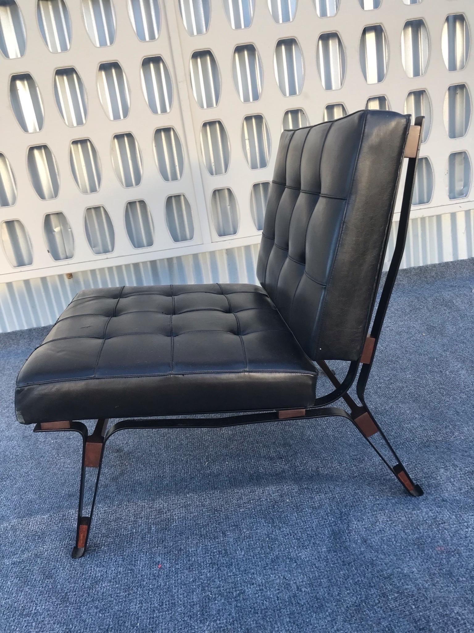 Rare Mid-Century Modern Ico Parisis “856” Leather Lounge Chair Cassina  In Good Condition In San Marcos, CA