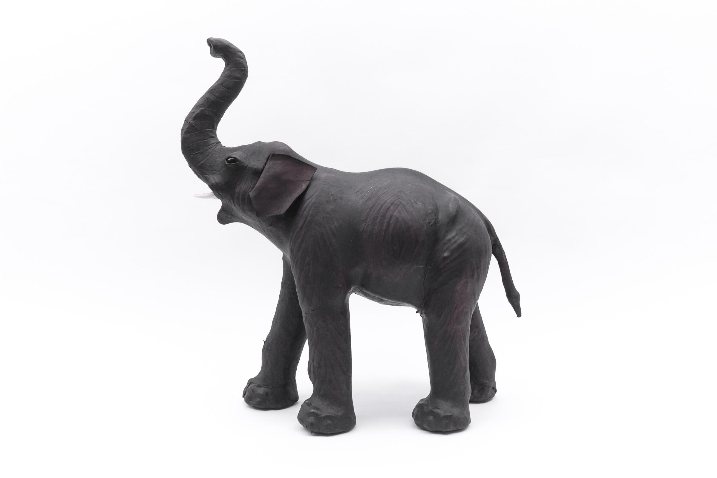 Rare Mid-Century Modern Leather Elephant, 1960s In Good Condition For Sale In Nürnberg, Bayern