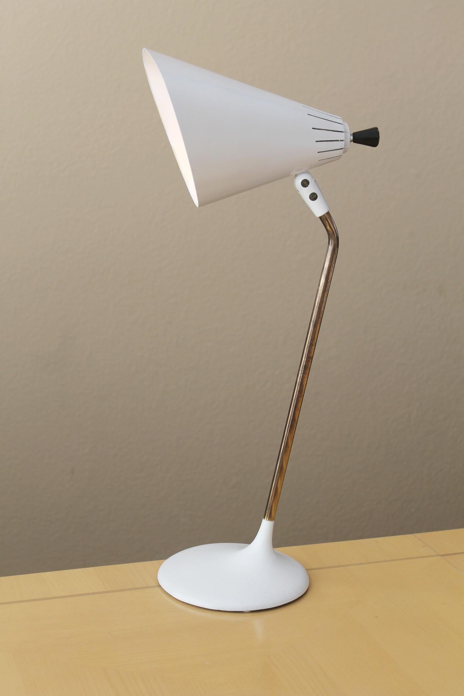 Rare Mid Century Modern Lightolier Fiberglass Desk Lamp Gerald Thurston 1950s For Sale 1
