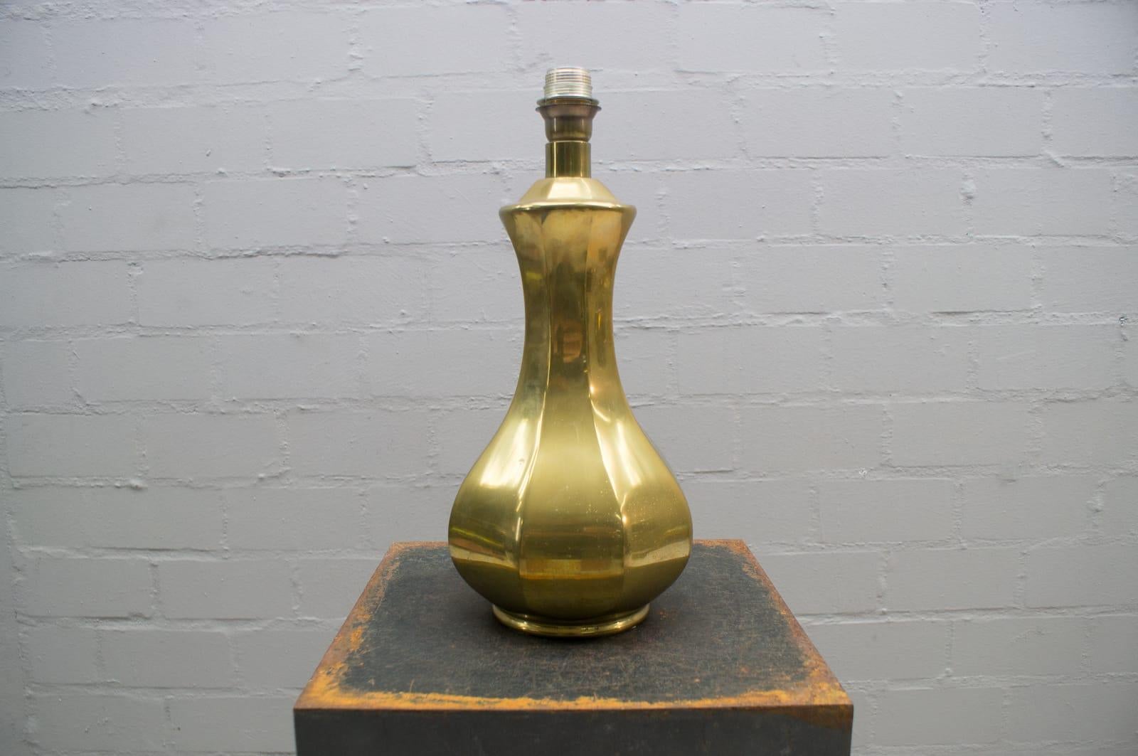 Hollywood Regency Rare Mid-Century Modern Massive Brass Table Lamp, 1960s For Sale