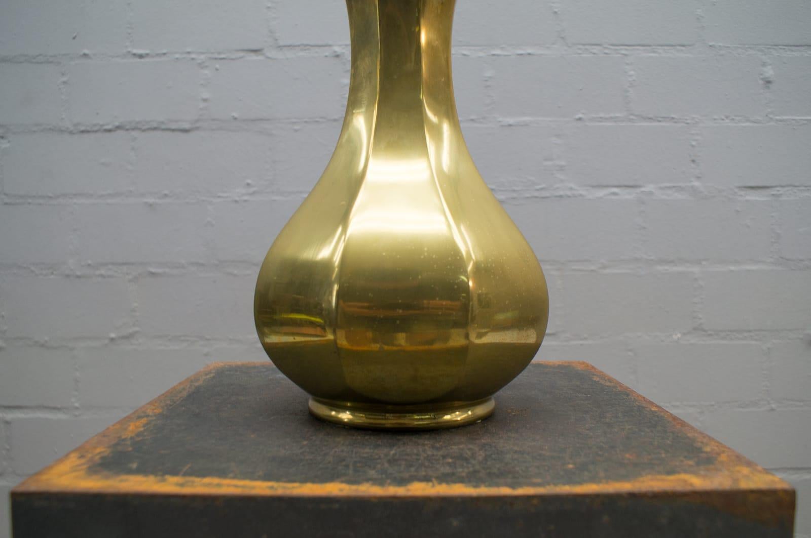 Rare Mid-Century Modern Massive Brass Table Lamp, 1960s In Good Condition For Sale In Nürnberg, Bayern