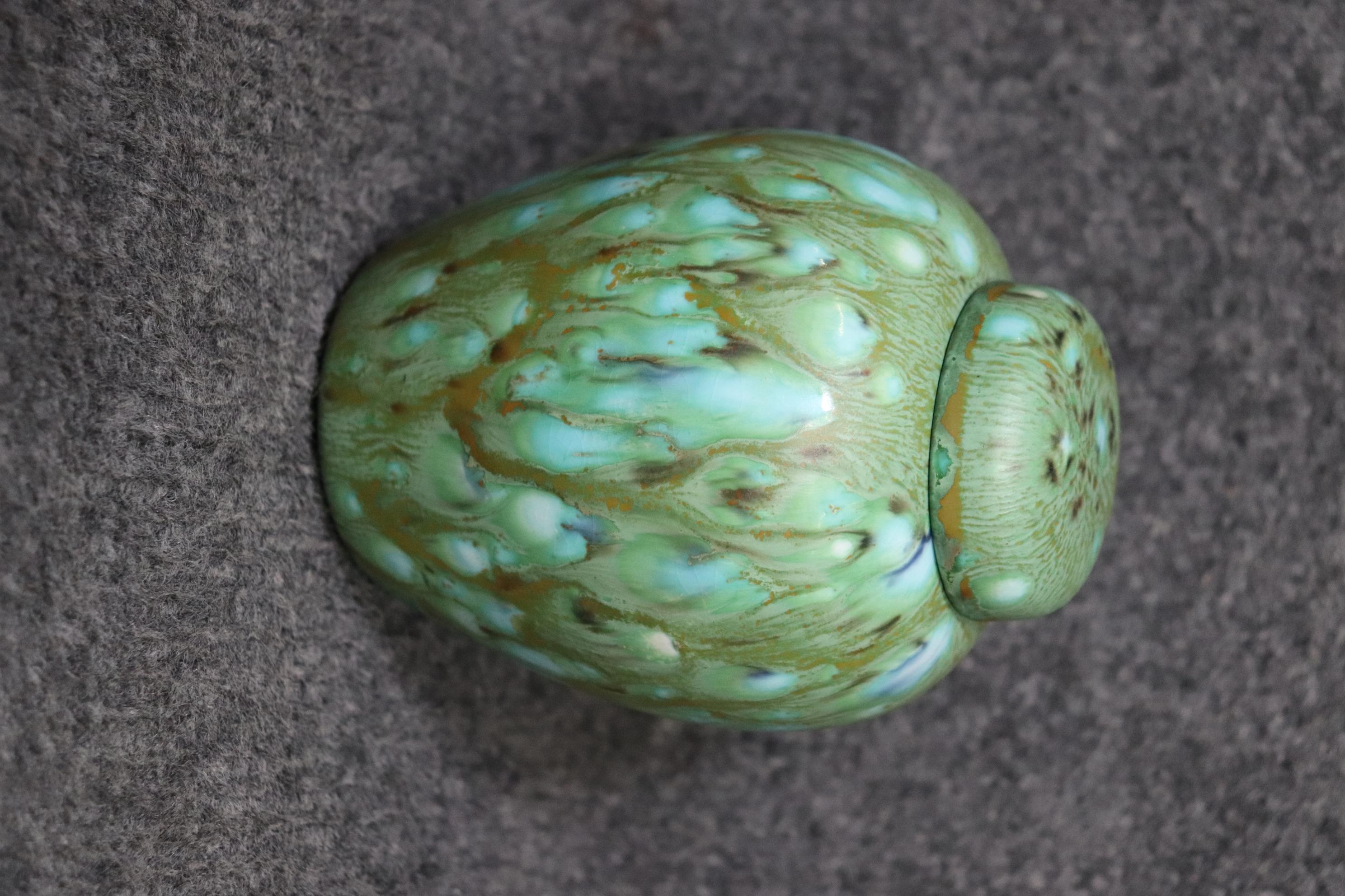 Mid-Century Modern Rare vase en poterie MCM moderne du milieu du siècle, jarre avec couvercle signé 