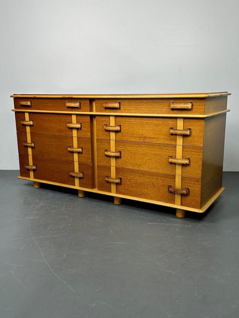 Paul Frankl, John Stuart, Mid-Century Modern Rare Station Wagon Full Bedroom Set For Sale 3