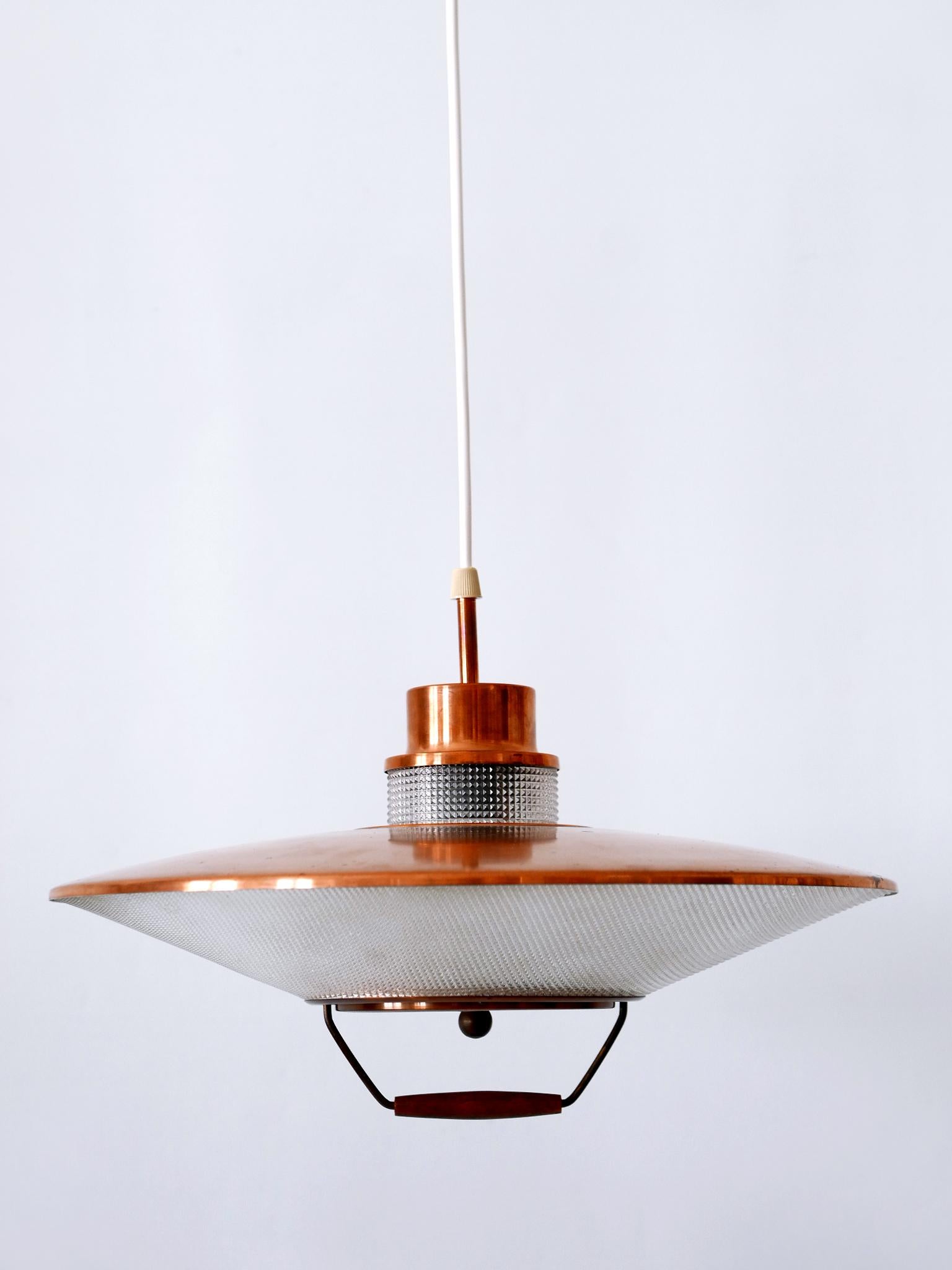Rare Mid-Century Modern Scandinavian Copper Pendant Lamp or Hanging Light 1960s  In Good Condition For Sale In Munich, DE