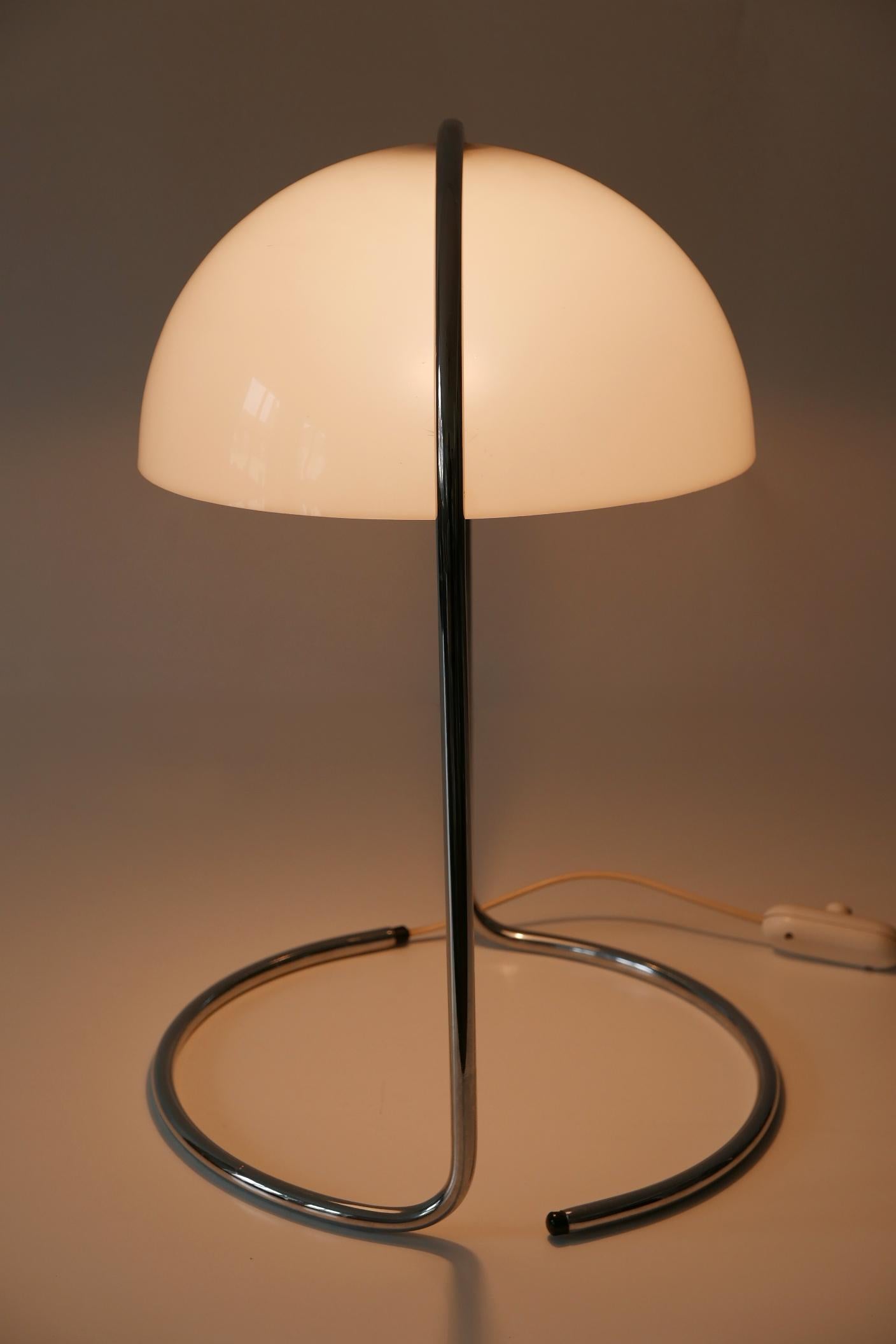 Rare Mid-Century Modern Table Lamp MIRI by Neal Small for Nessen, 1970s, USA 3
