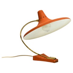 Seltene modernistische Mid-Century-Tischlampe mit roter Craquelé-Farbe  Lampenschirm Ø 32 cm
