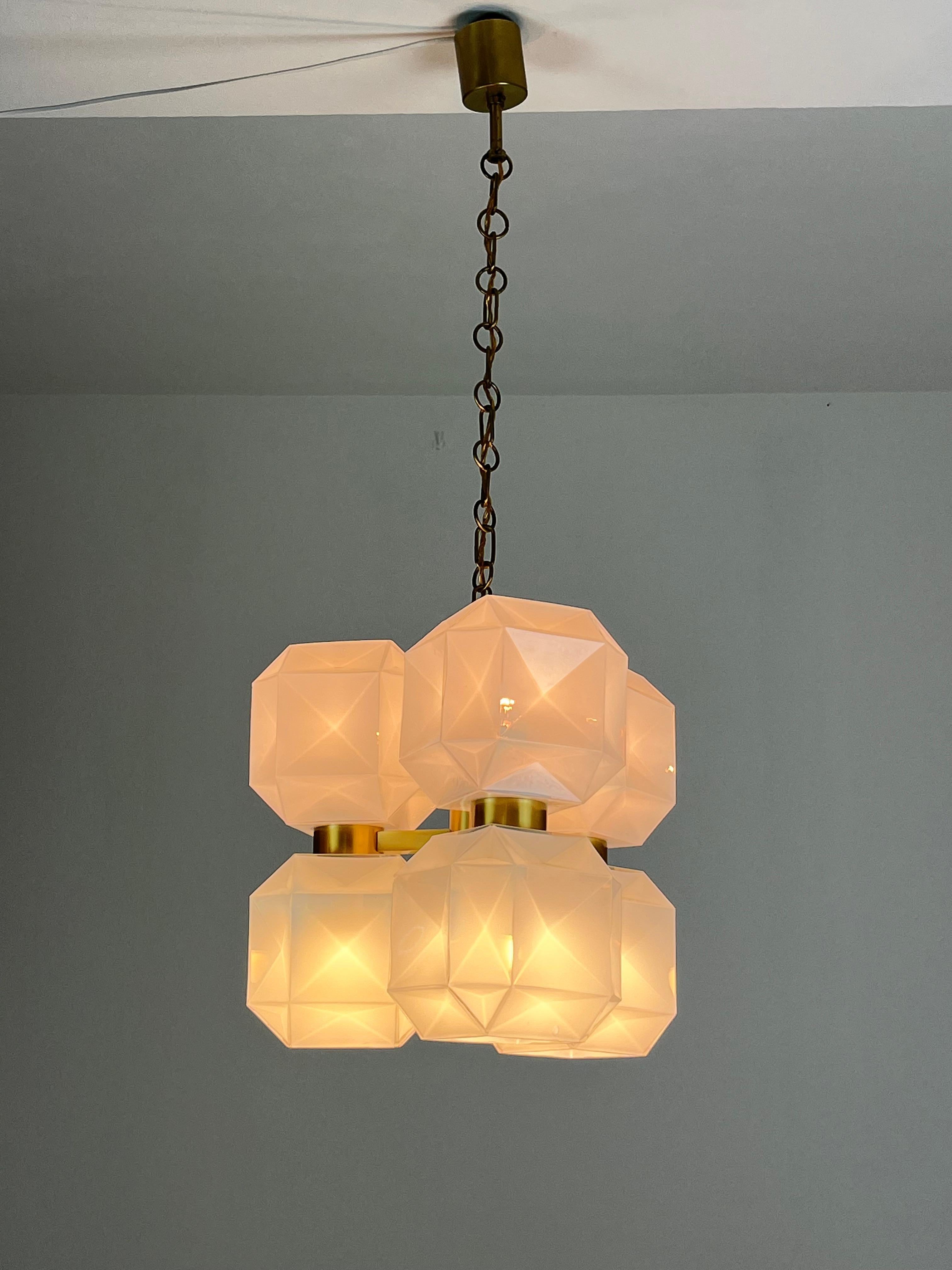 Raro lampadario di metà secolo in vetro di Murano e metallo dorato, anni '60 in vendita 3