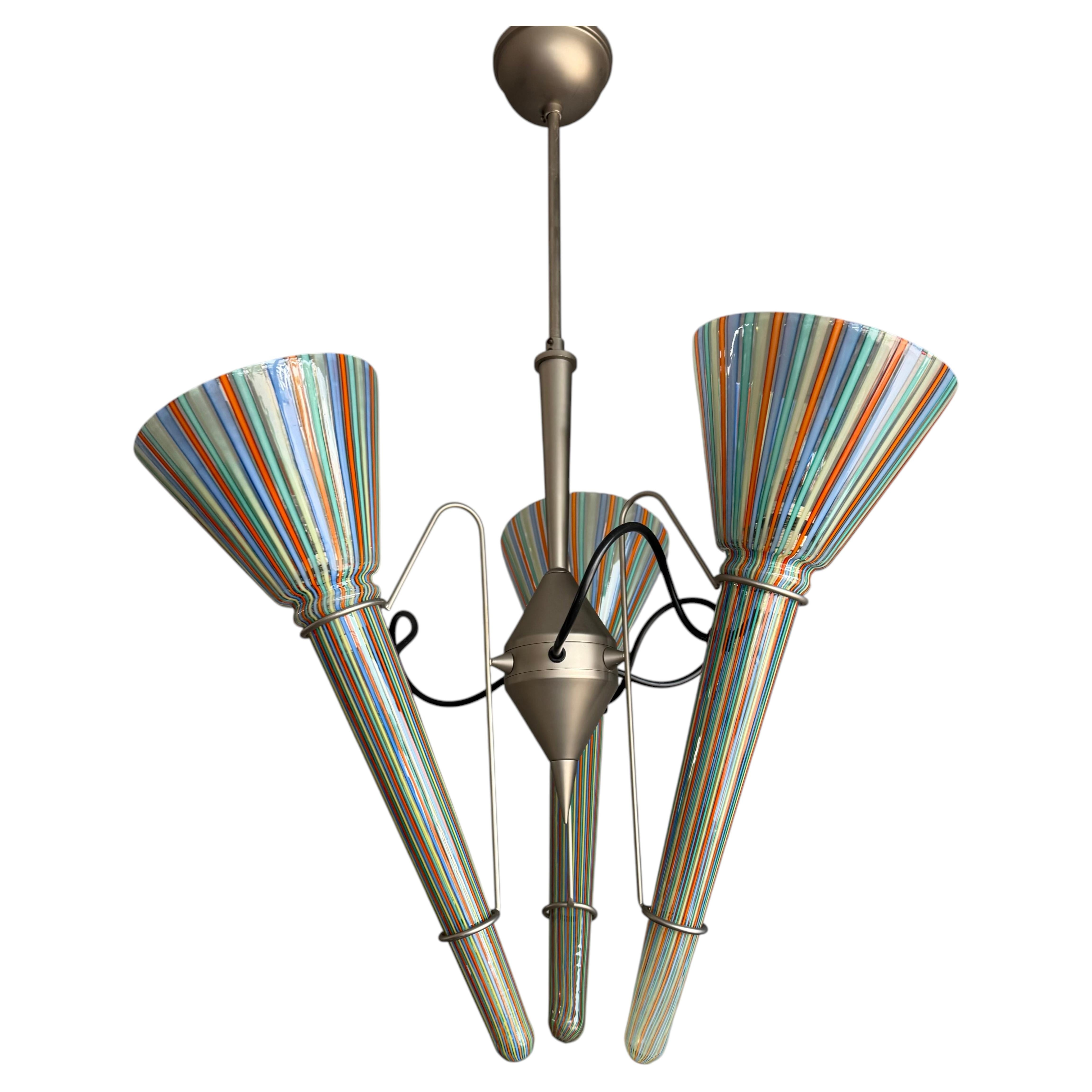 Lustre rare en verre multicolore de style Murano, datant du milieu du siècle dernier en vente