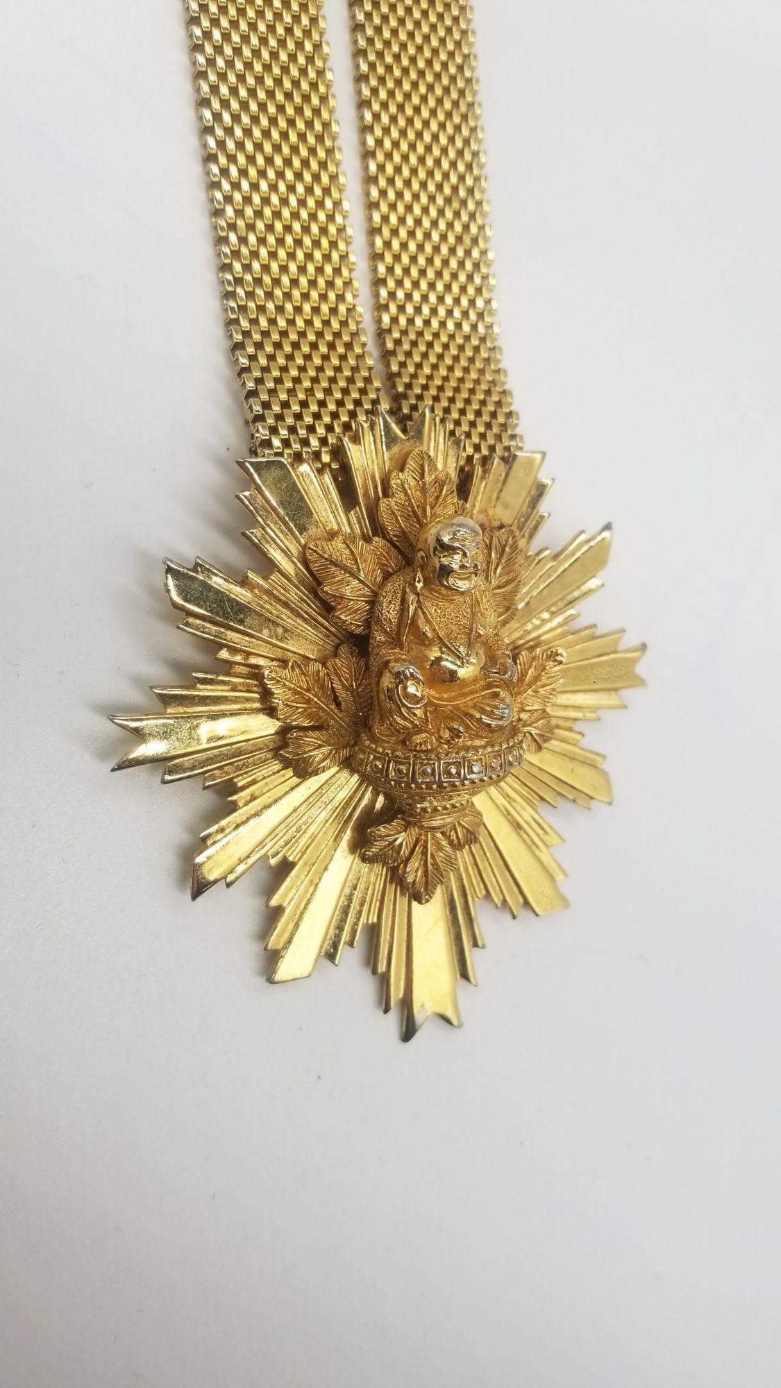 Rare Mid Century Nettie Rosenstein Gold Sunburst Buddah Necklace In Excellent Condition For Sale In Van Nuys, CA