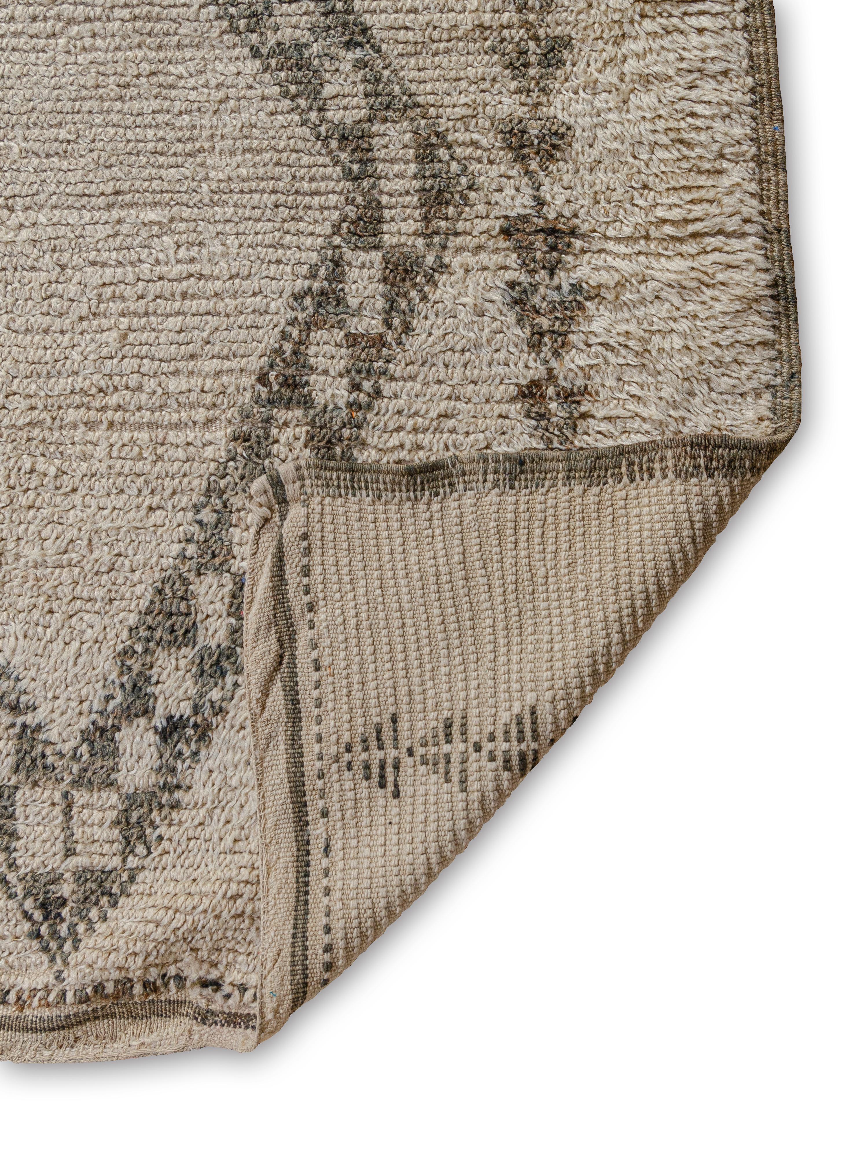 Hand-Woven Rare Mid-Century Neutral Minimal Beni Alaham Carpet Curated By Breuckelen Berber For Sale