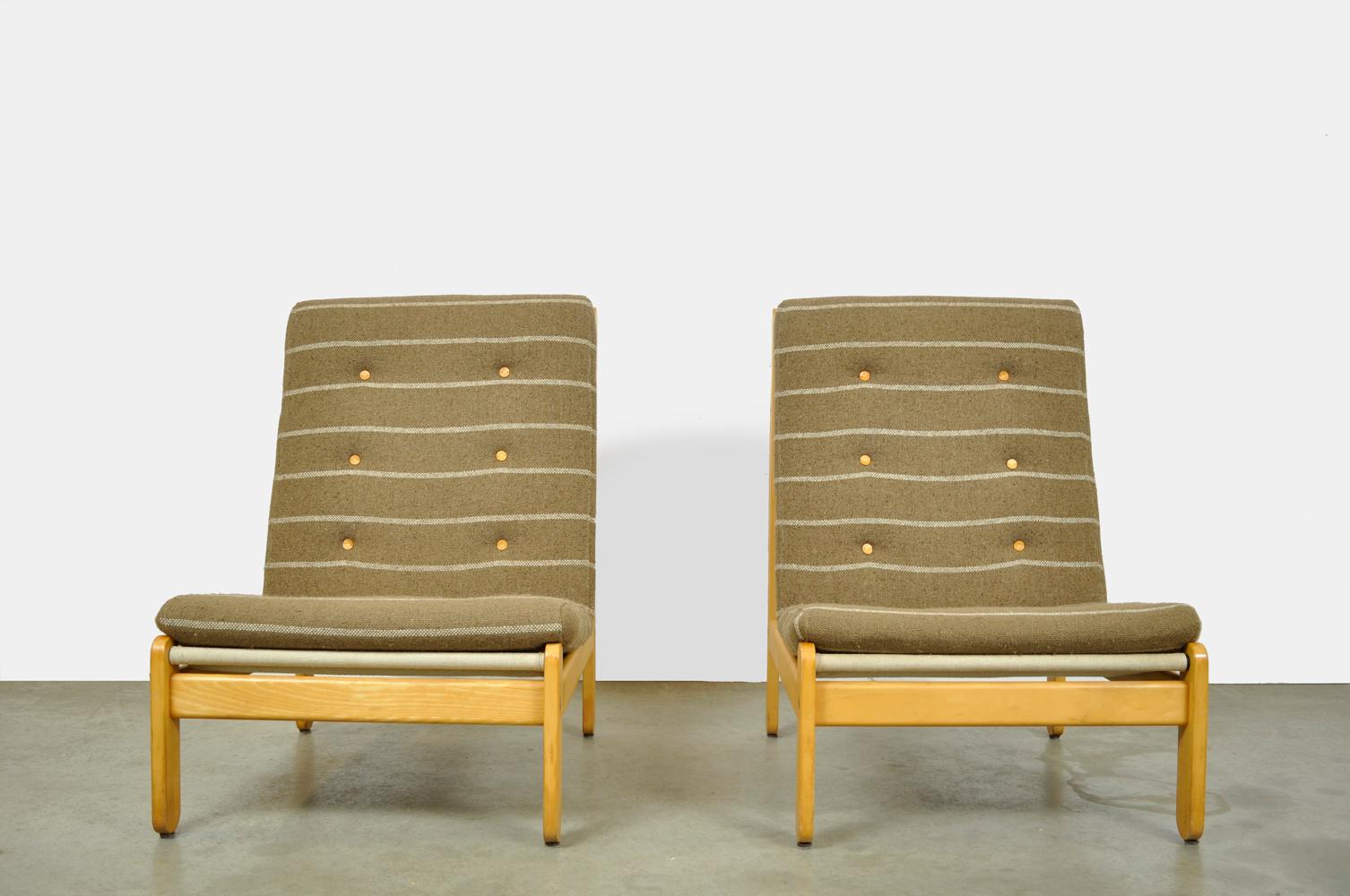 Scandinavian Modern Rare mid-century oak easy lounge chairs by Bernt Petersen for Schiang Furniture For Sale