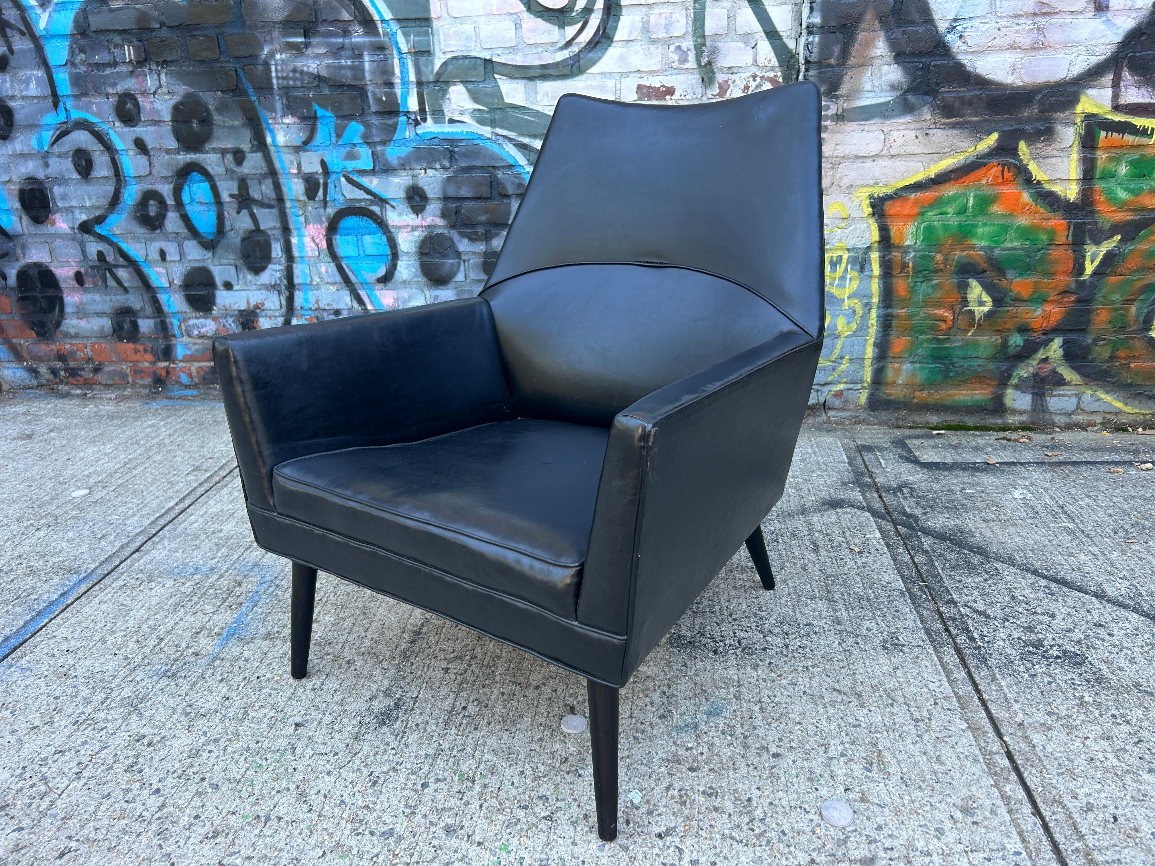 Rare mid century Paul Mccobb all Black original Squirm lounge chair  In Good Condition For Sale In BROOKLYN, NY