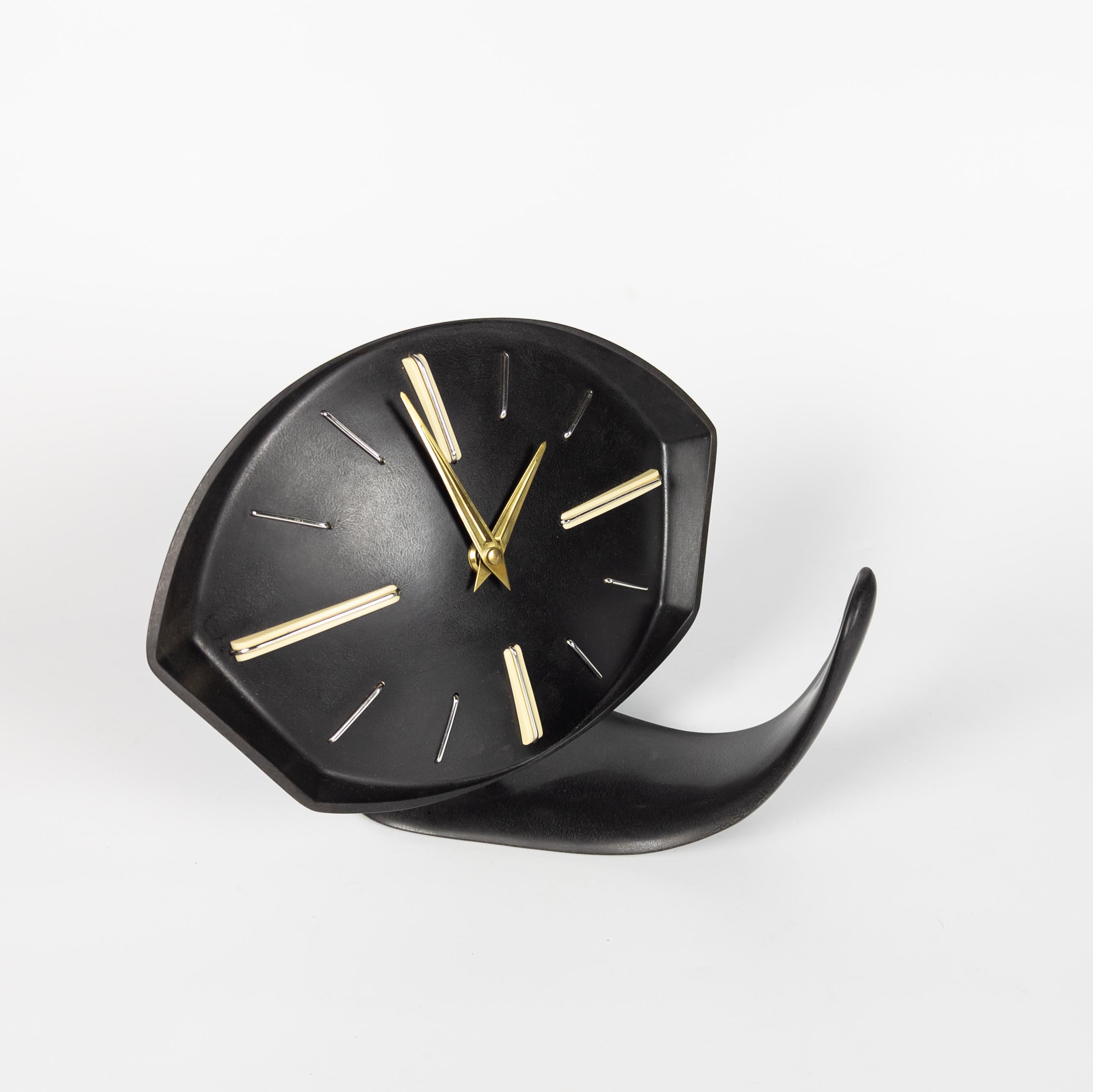 Rare horloge de table ou murale en bakélite PRIM Clocks du milieu du siècle dernier Bon état - En vente à PRAHA 5, CZ