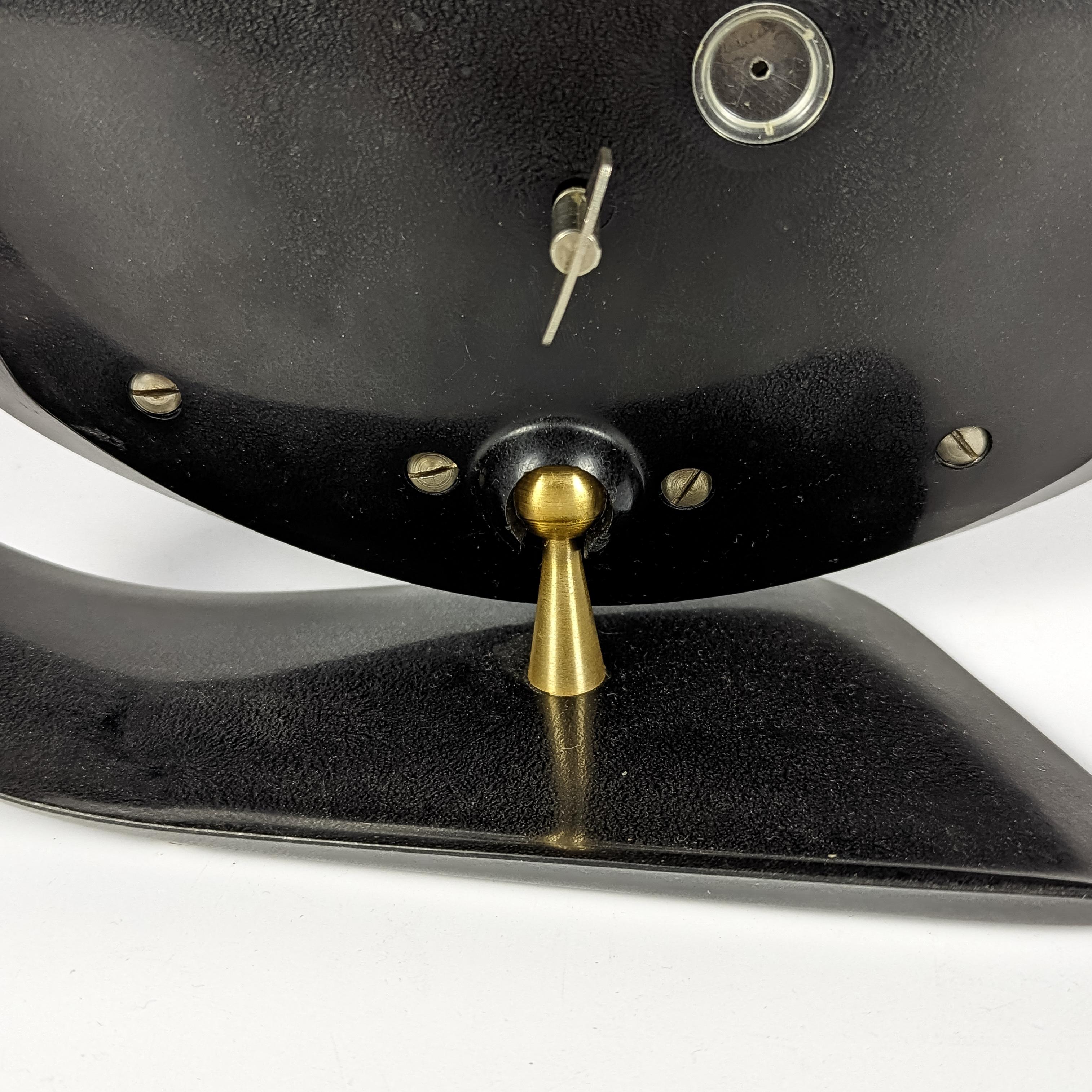 Rare Mid Century PRIM bakelite table or wall clock In Good Condition For Sale In PRAHA 5, CZ