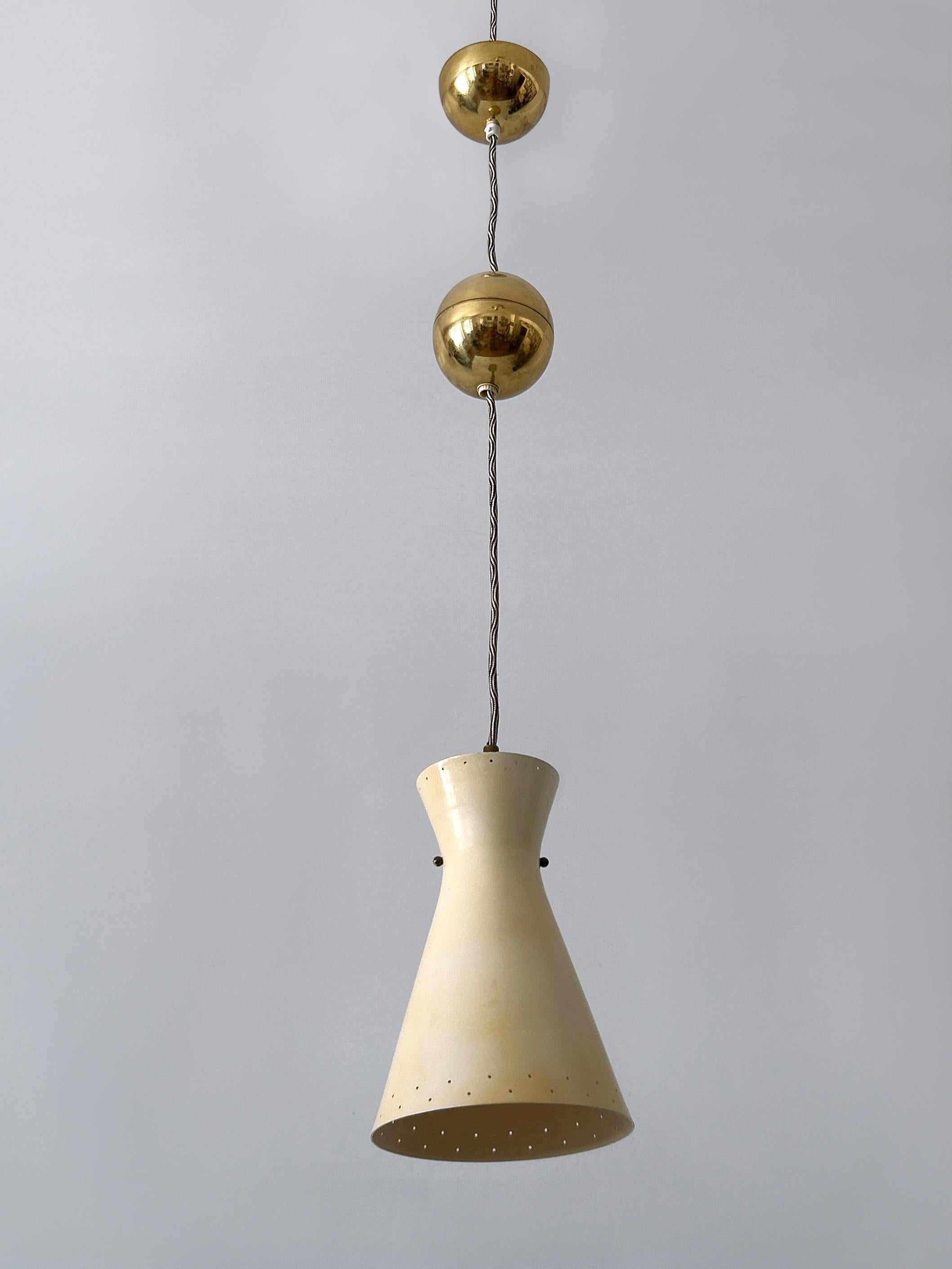 Rare Mid-Century Pulley Diabolo Pendant Lamps by Vereinigte Werkstätten 1950s In Good Condition For Sale In Munich, DE