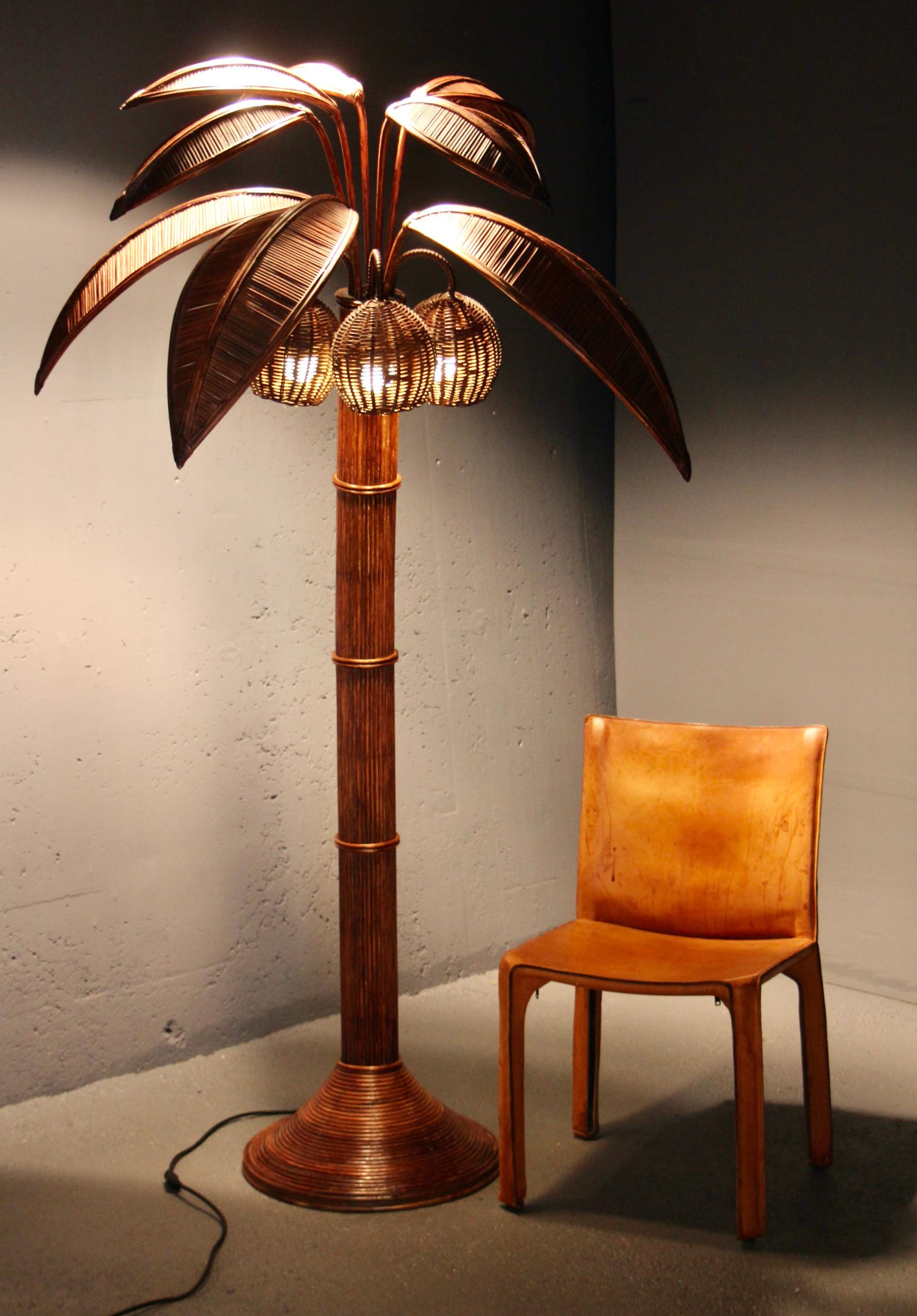 RARE Mid-century Sculptural Rattan Palm Tree floor Lamp, Mario Torres Lopez For Sale 5