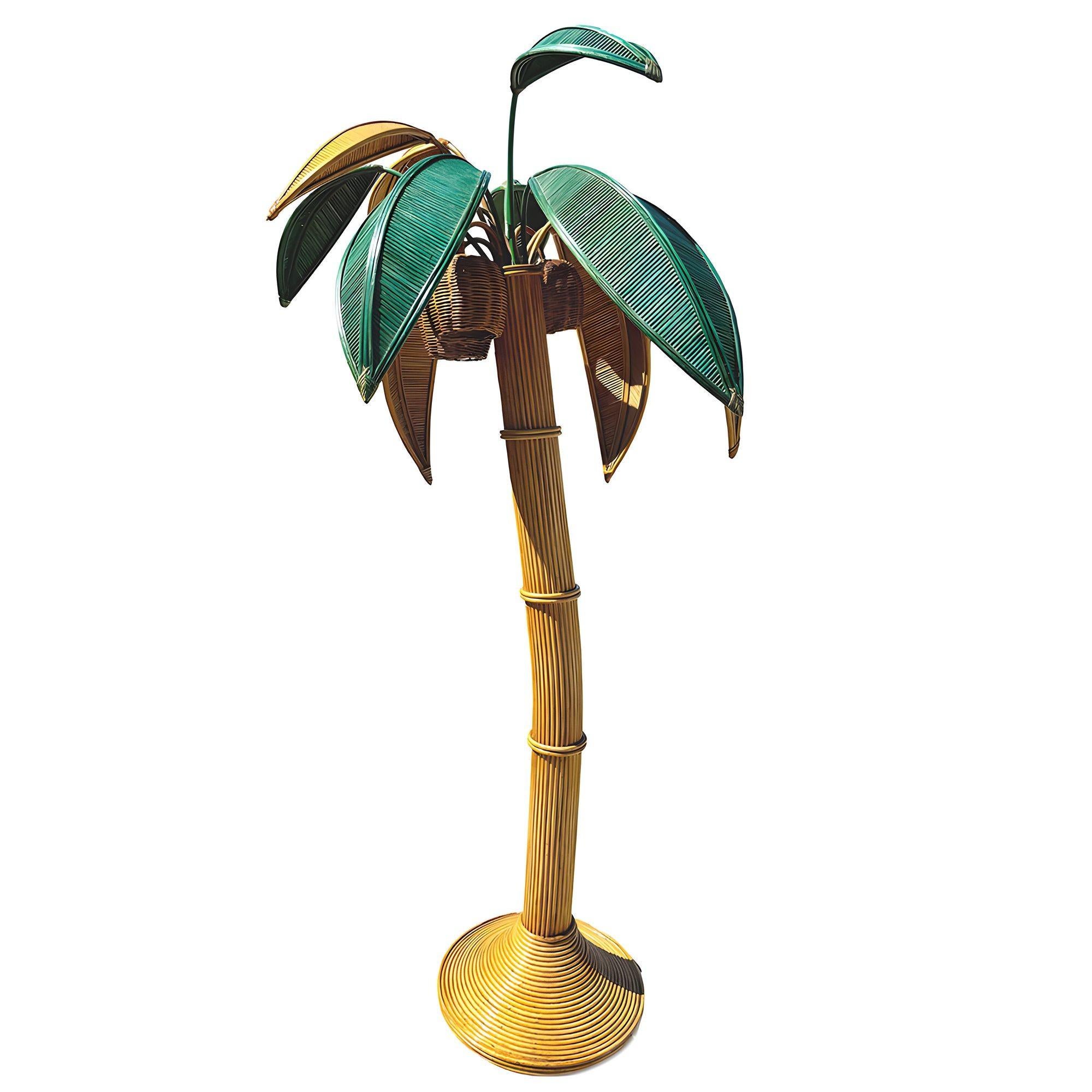 Mid-Century moderno RARA lampada da terra scultorea a forma di palma in rattan della metà del secolo scorso, Mario Lopez Torres in vendita