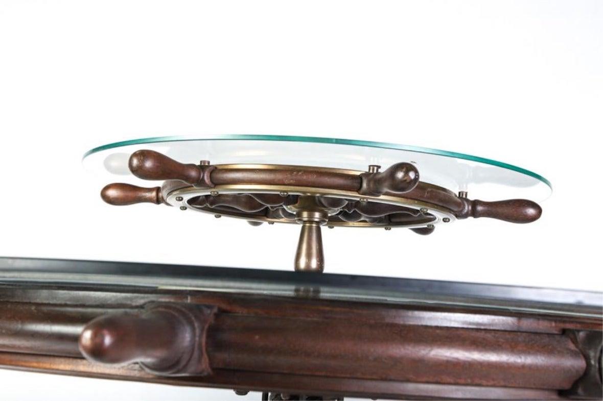 Laiton Rare table centrale de roue de bateau du milieu du siècle dernier en vente