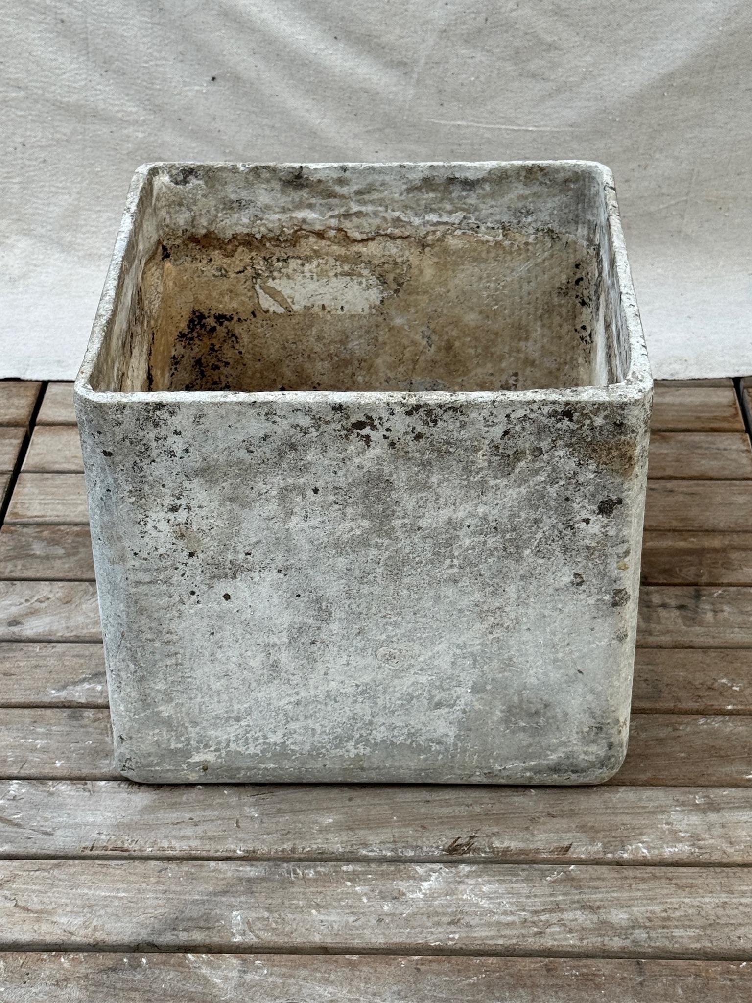 A rare and authentic mid-century modern planter designed by Willy Guhl for Eternit AG in Switzerland, dating to the 1950s–1970s. This square cuboid planter exemplifies Guhl’s minimalist philosophy and innovative use of fiber cement (Eternit)—a