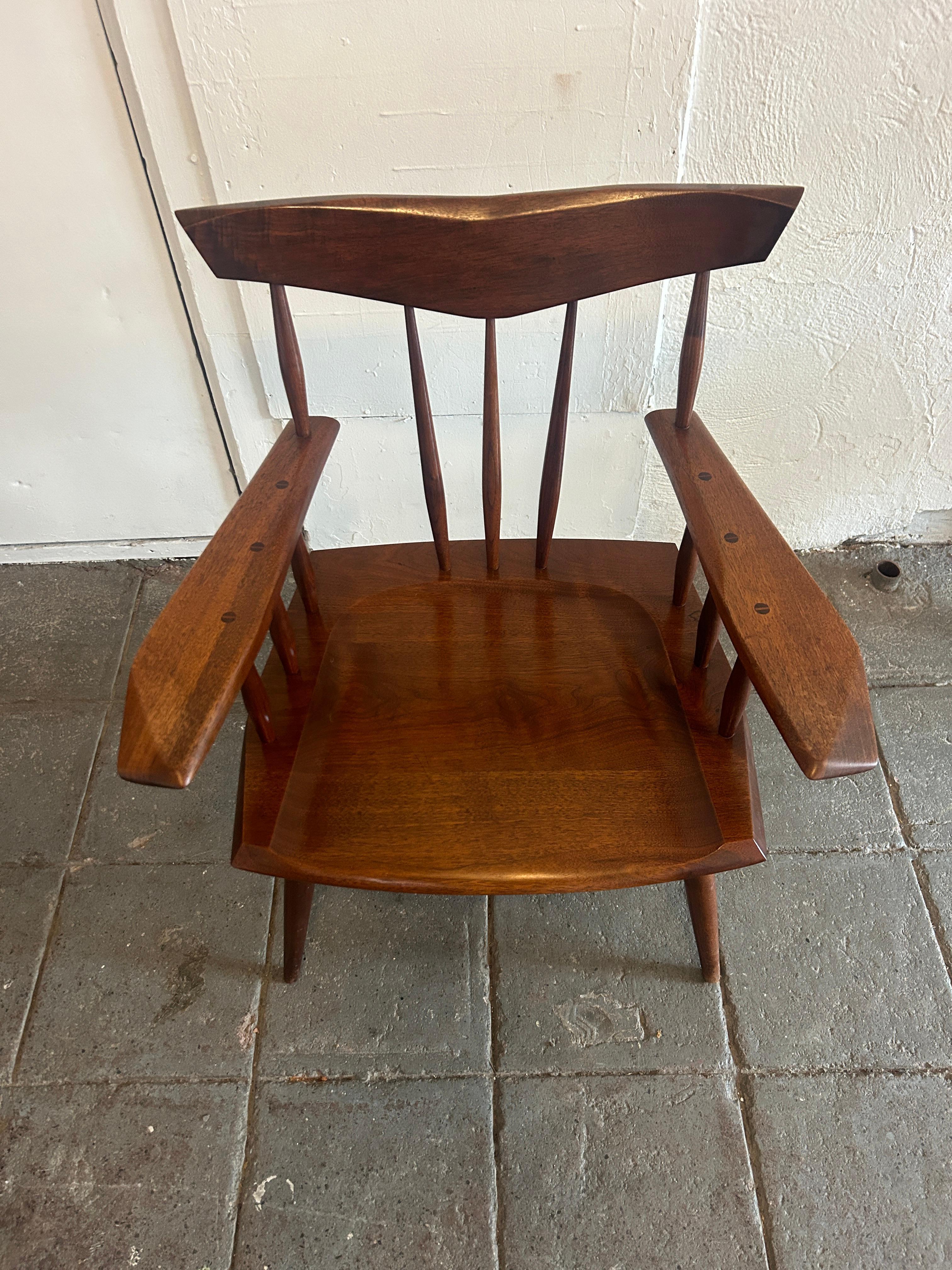 American Rare Mid Century Studio Craft Sculptural Walnut Arm Chair by James Martin  For Sale