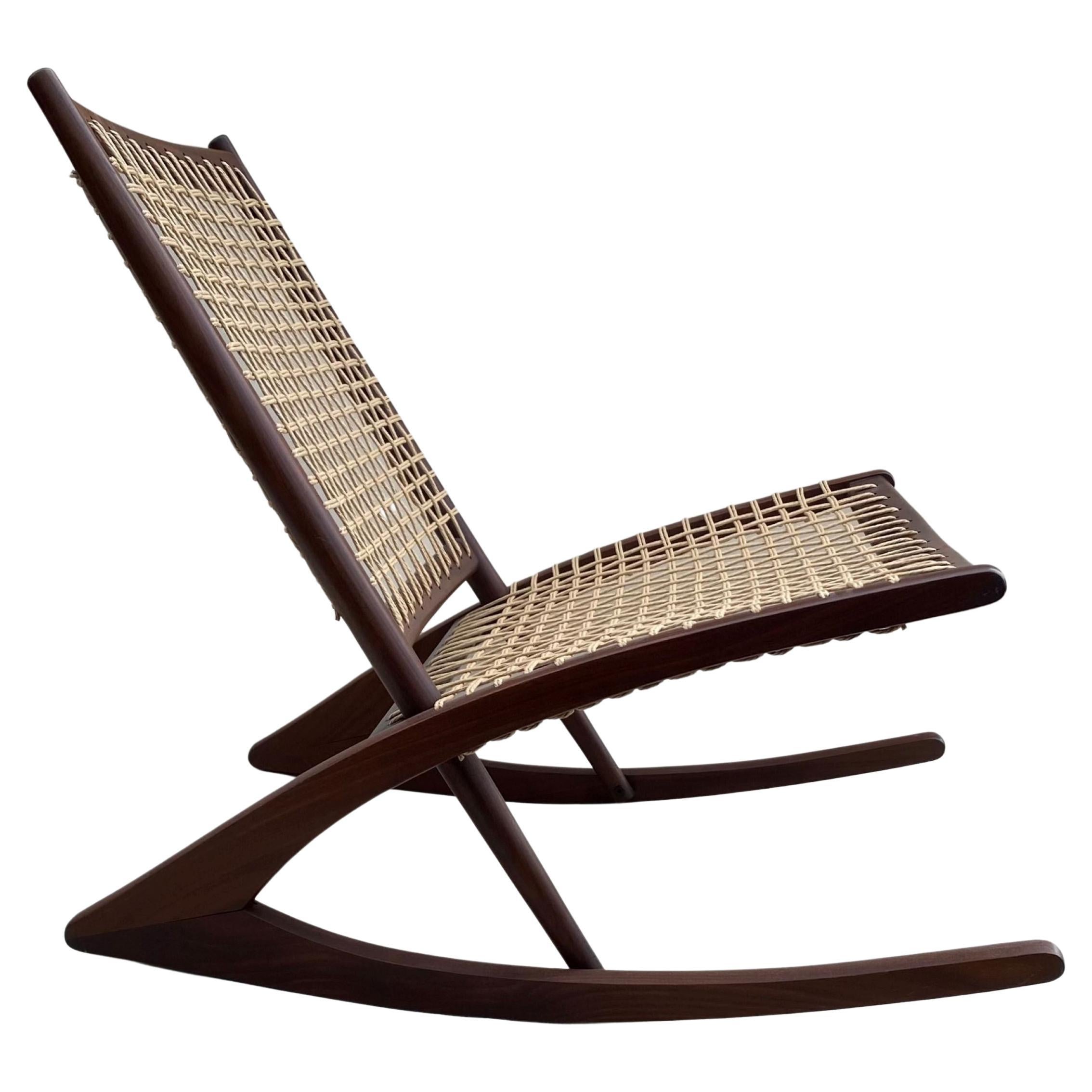 Chaise à bascule rare en teck du milieu du siècle dernier par Frederik Kayser, modèle 599 Norvège, années 1950