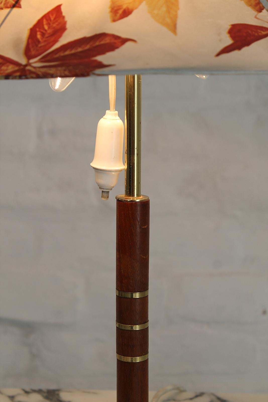 Rare Midcentury Tripod Table Lamp Attributed to J. T. Kalmar, Austria, 1950 For Sale 1