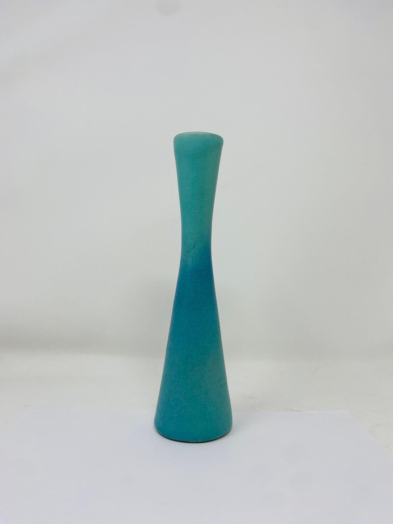Rare Mid Century Turquoise Vase by Van Briggle In Good Condition For Sale In San Diego, CA