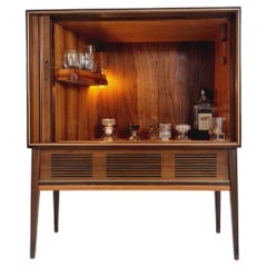 Rare Mid century walnut German bar/ sideboard, BY Mandarin 1950s