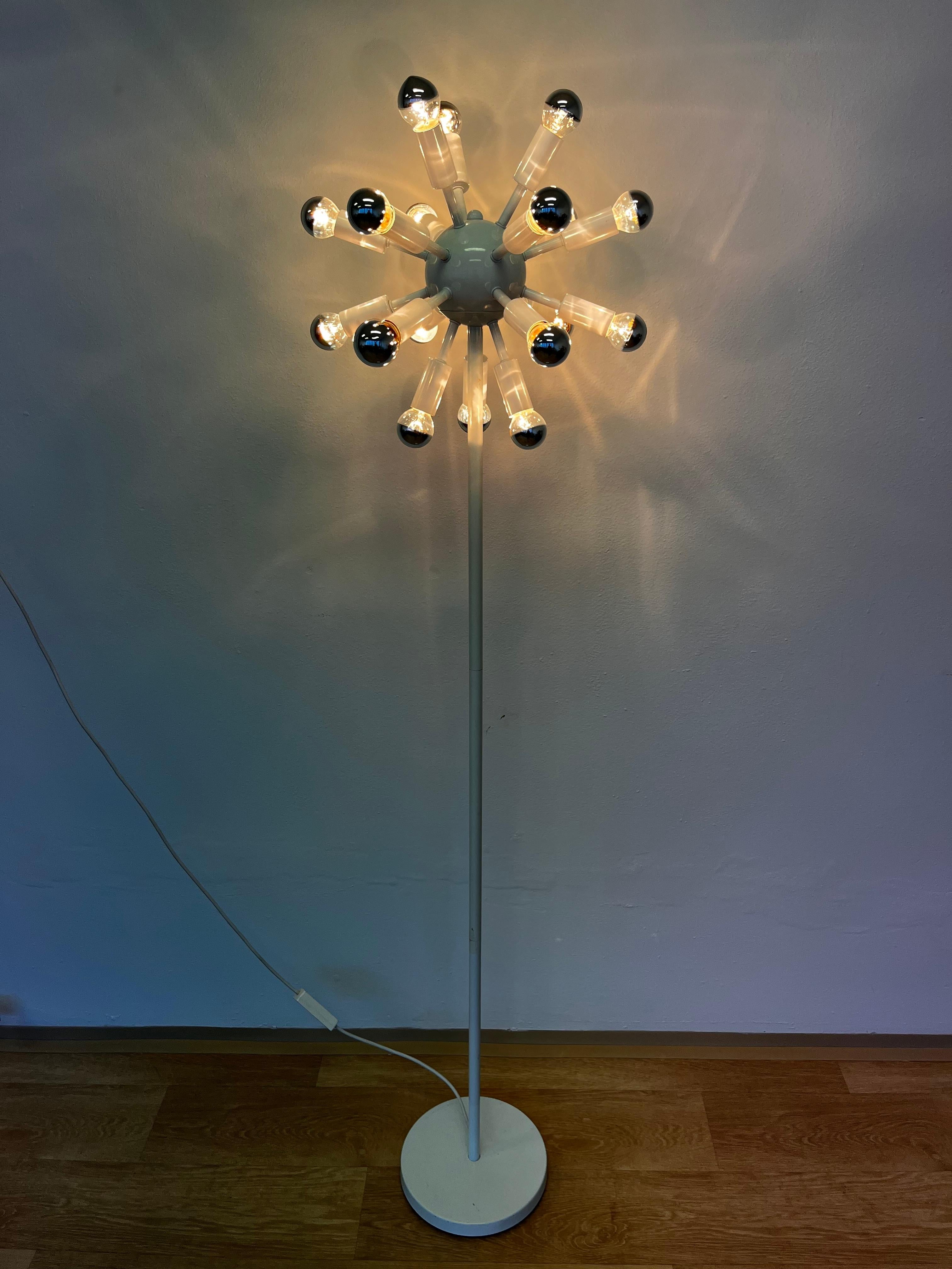 Rare Mid Century white Floor Lamp Sputnik - Atom, around 1980s In Good Condition For Sale In Praha, CZ