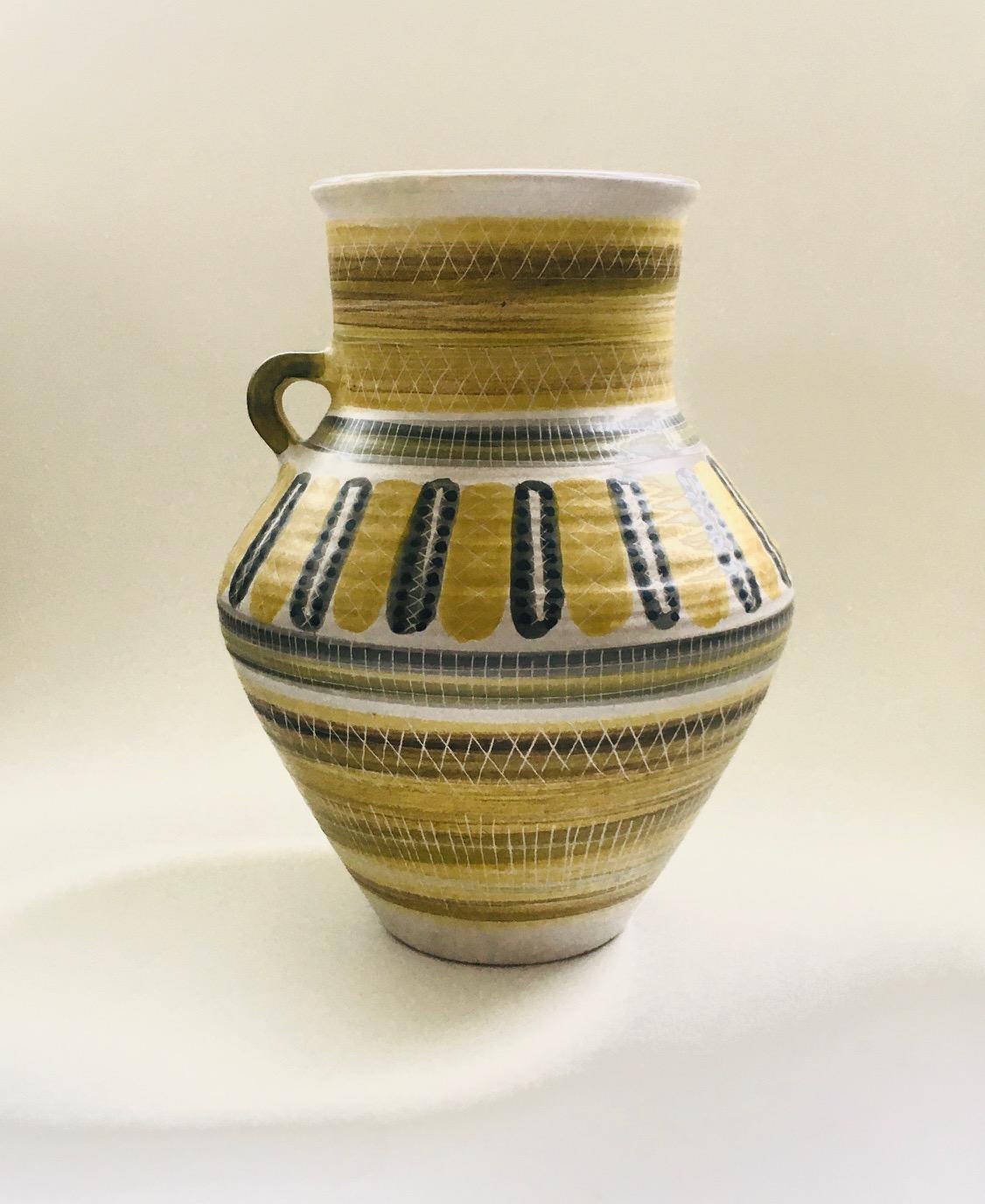 Mid-Century Modern Rare Vase Studio Pottery du milieu du siècle par Marcel Guillot, France 1950's en vente