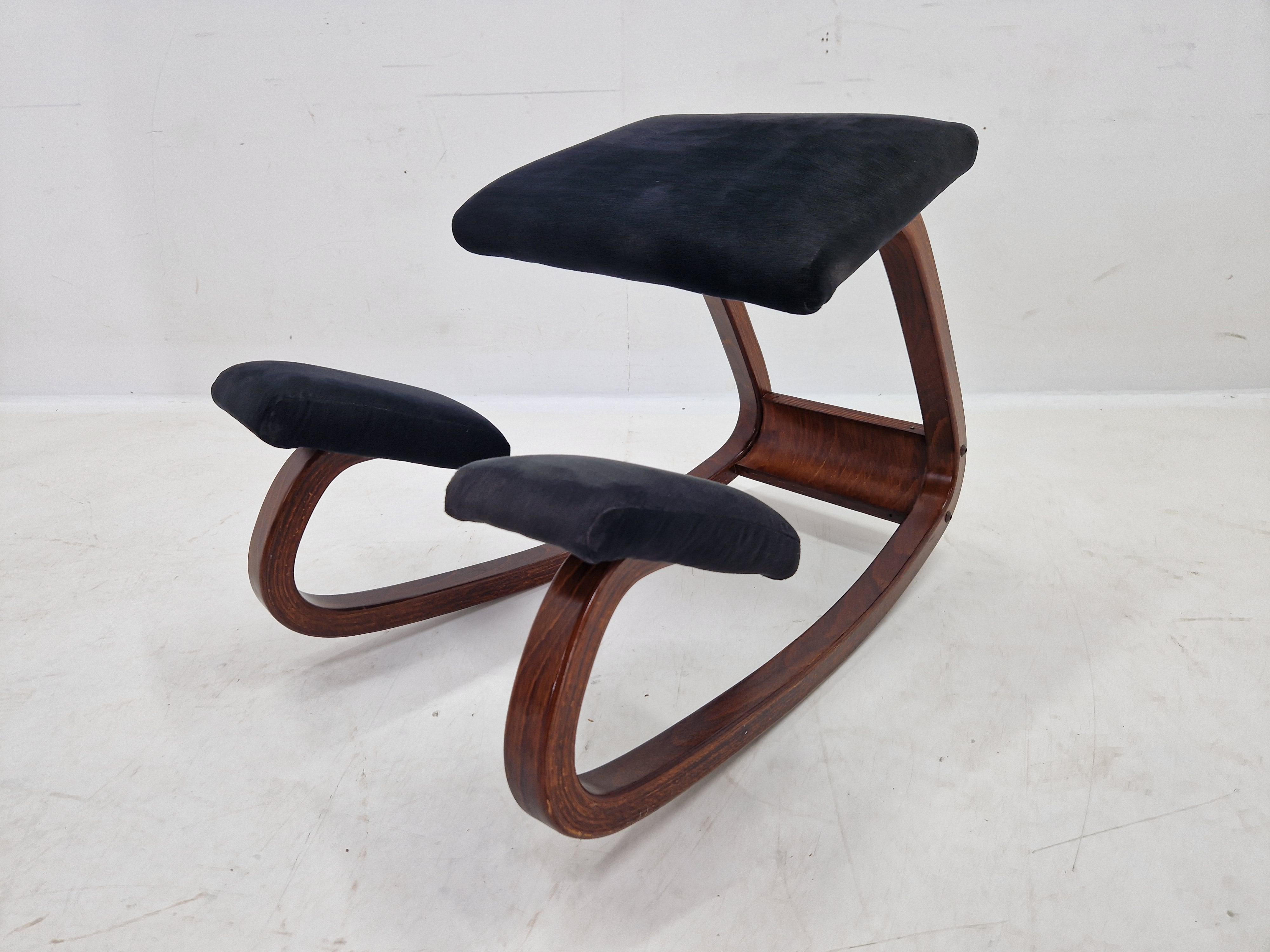 Rare Midcentury Balance Variable Knee Chair, Peter Opsvik, Norway, 1980s For Sale 2