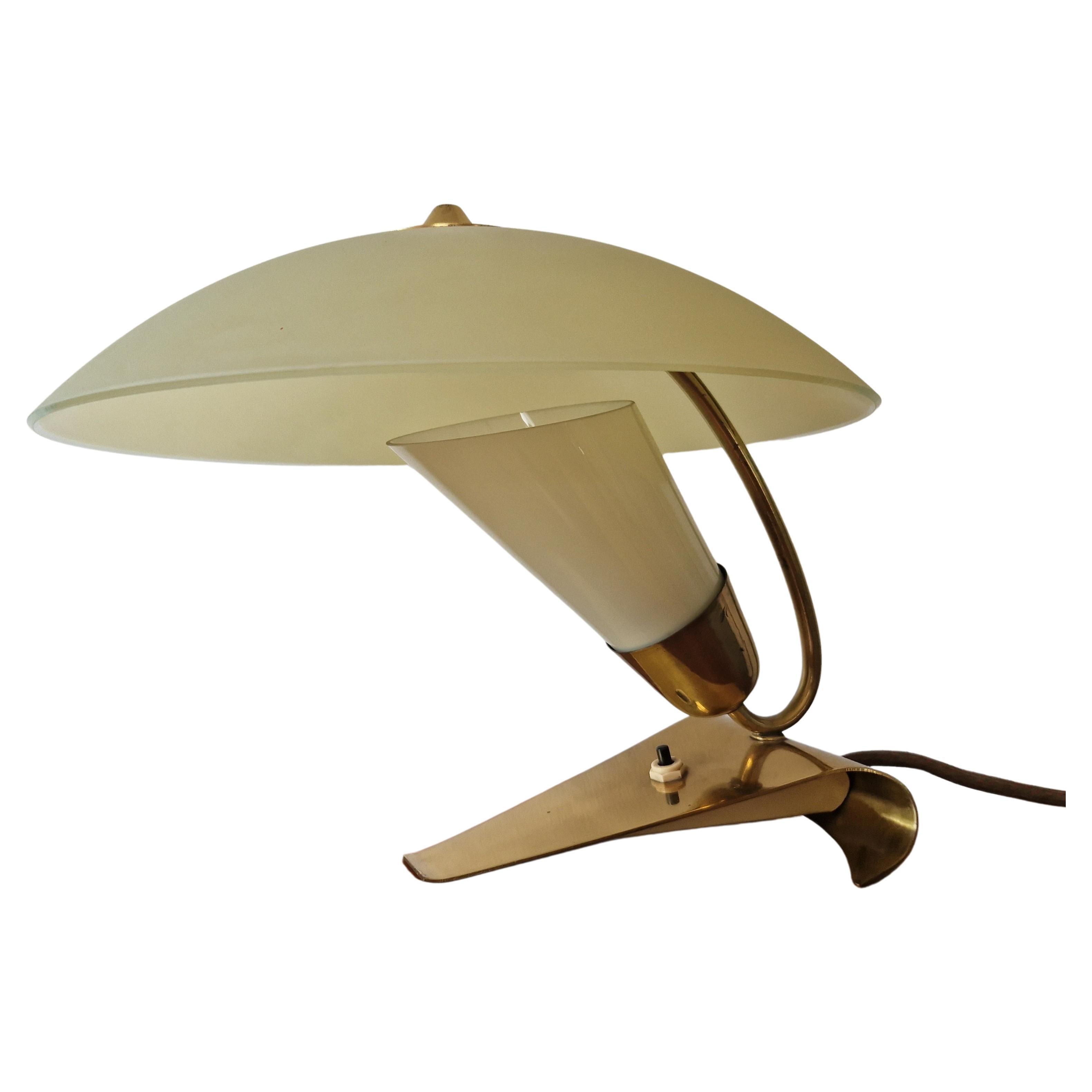 Seltene Tischlampe aus Messing und Glas aus der Mitte des Jahrhunderts, Stilnovo, Italien, 1950er Jahre im Angebot