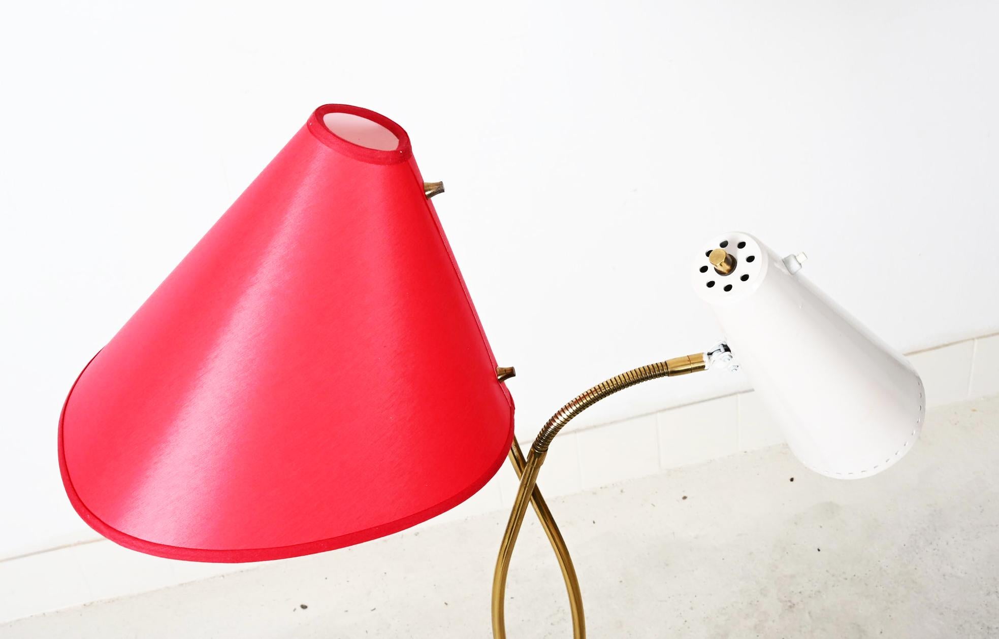 Rare Midcentury Brass Floor Lamp by Rupert Nikoll in vendita 8