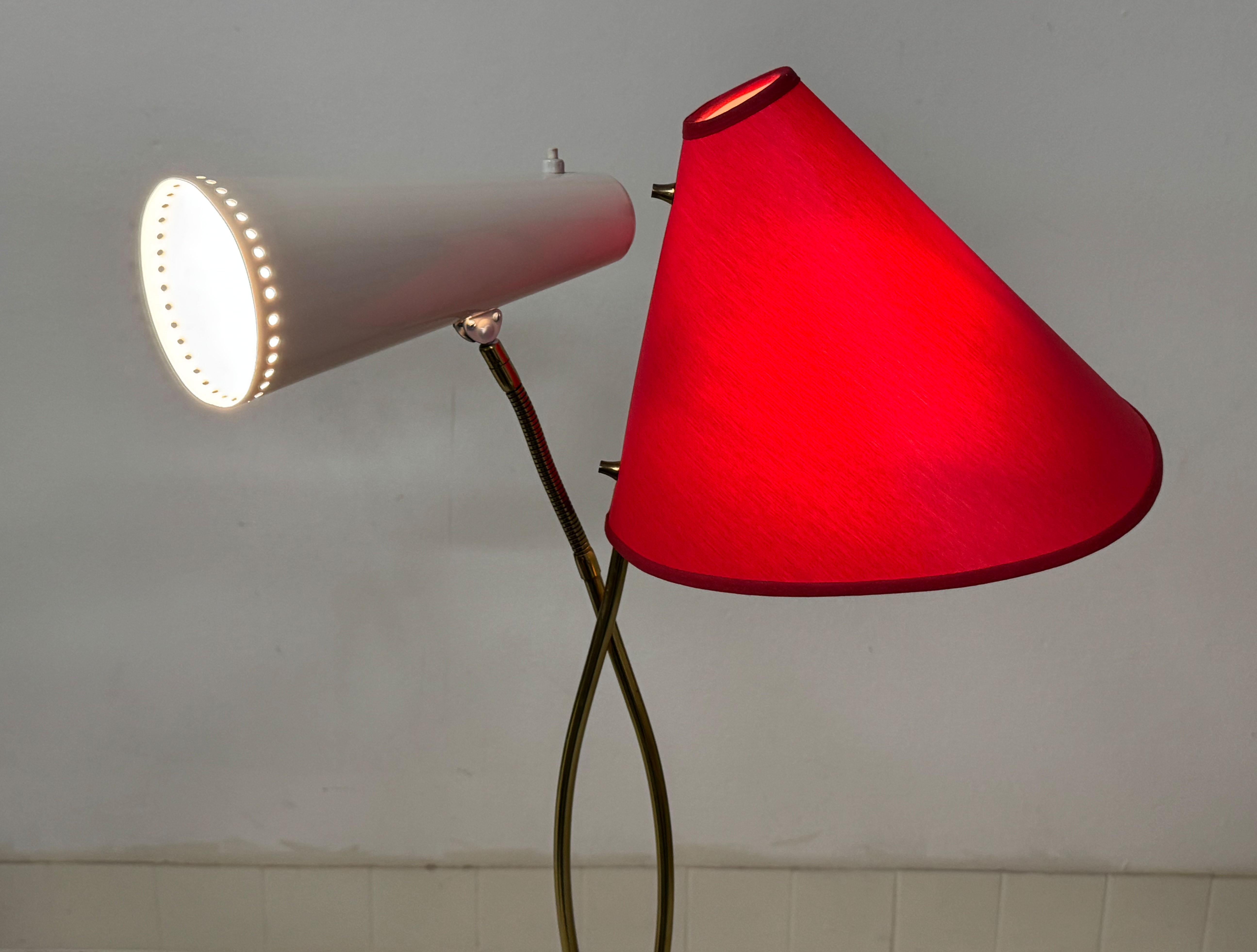 Rare Midcentury Brass Floor Lamp by Rupert Nikoll in vendita 1