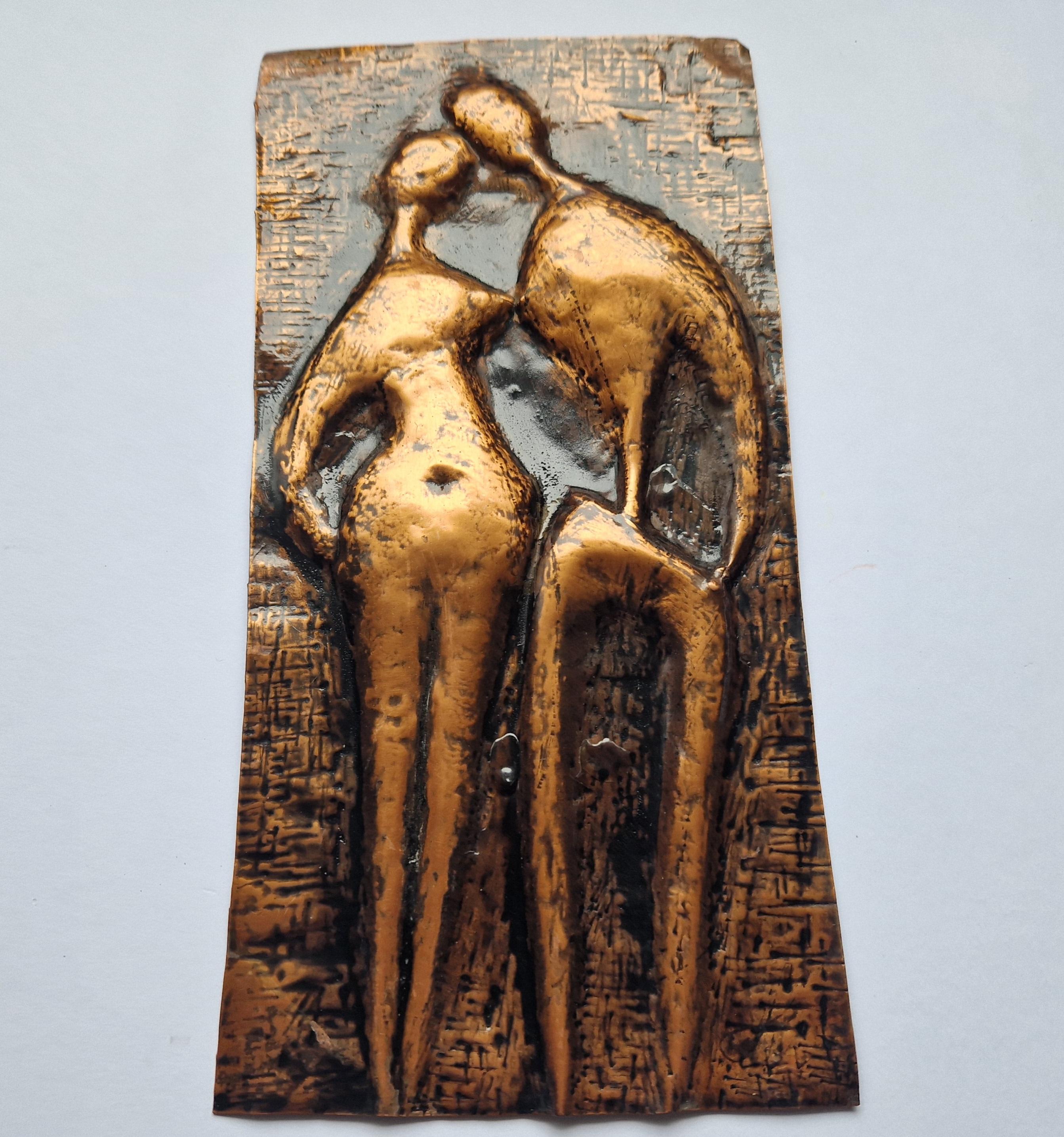 Rare Midcentury Brass Wall Sculpture Lovers, 1970s For Sale 1
