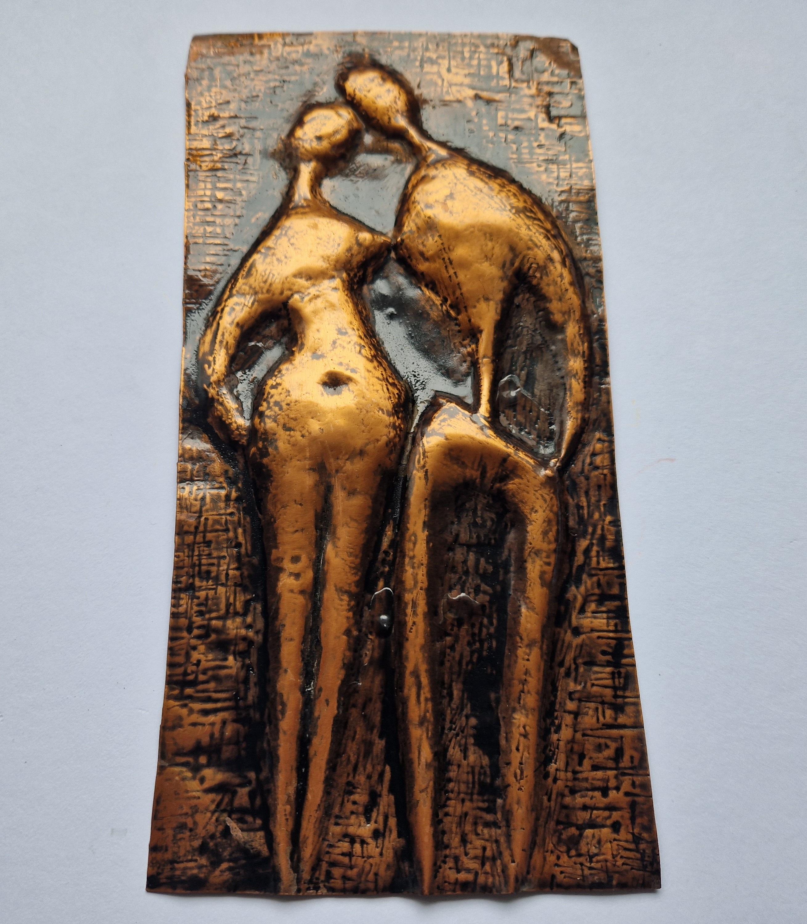 Rare Midcentury Brass Wall Sculpture Lovers, 1970s For Sale 2