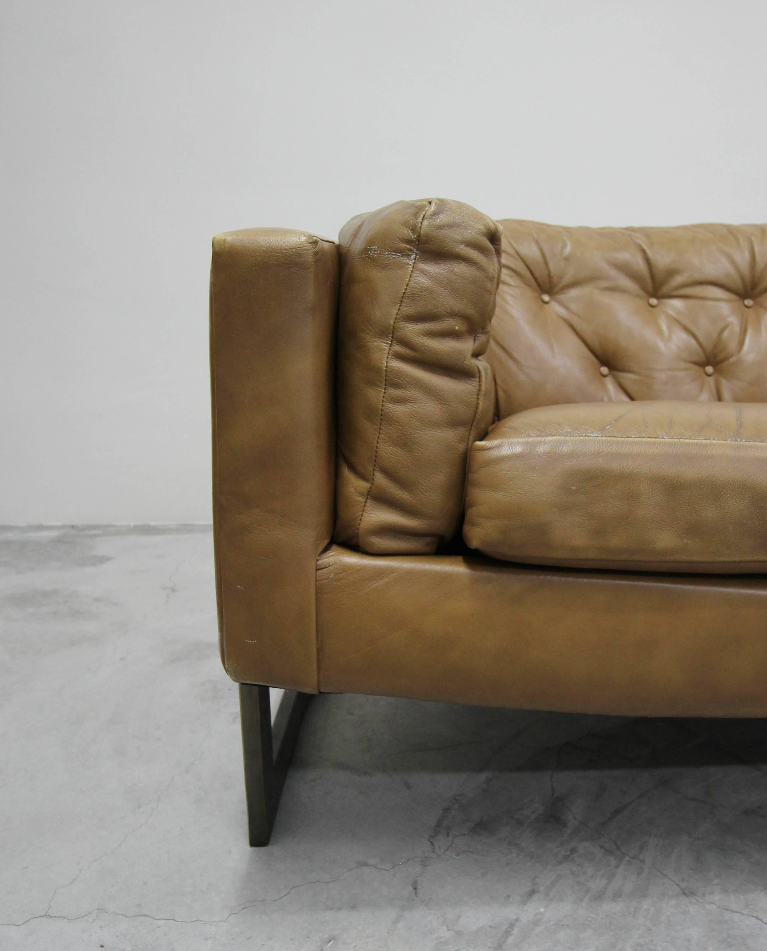 Rare Midcentury Cantilever Leather and Bronze Barrel Sofa by Milo Baughman 2