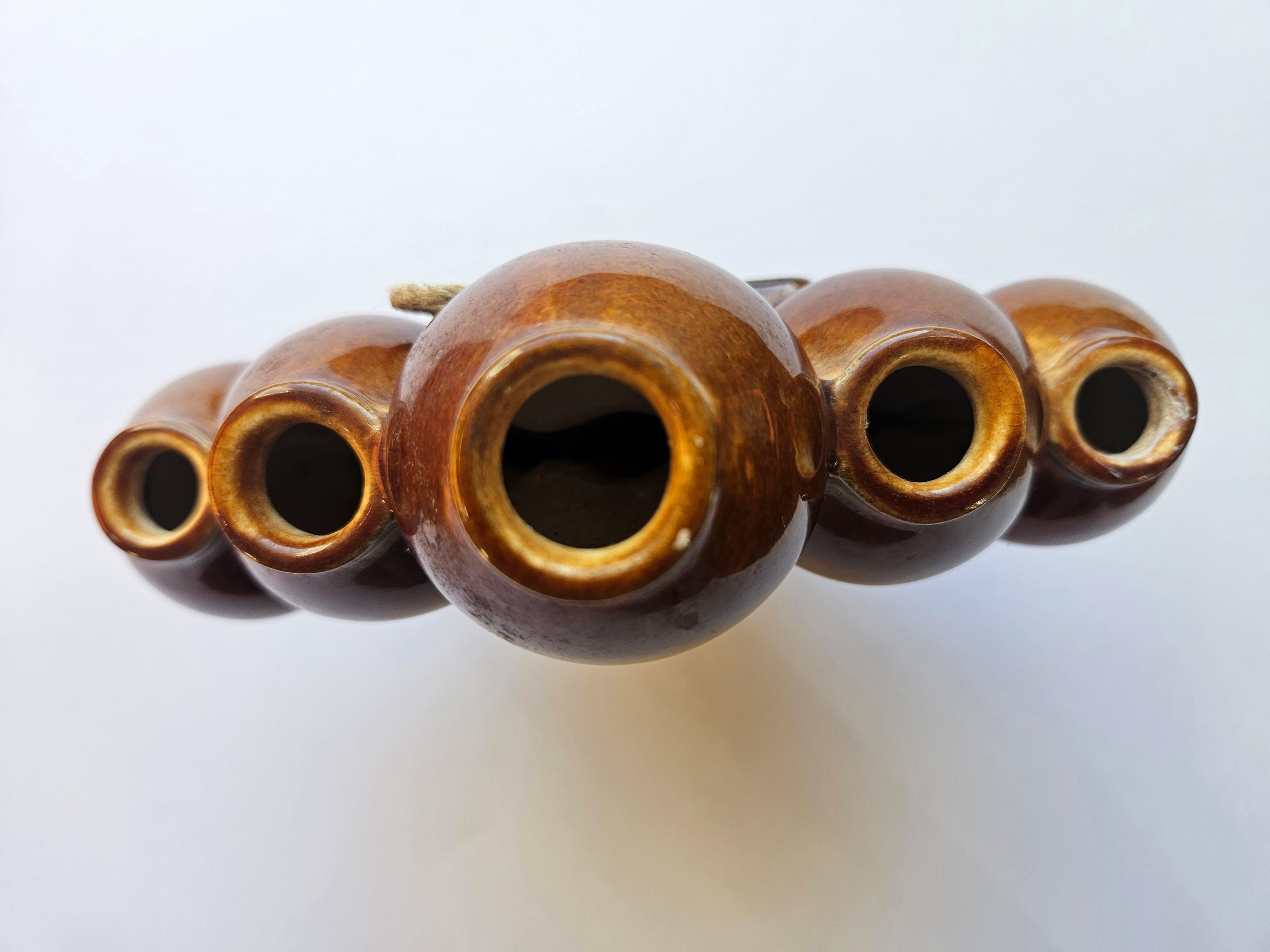 Raro jarrón de pared de cerámica de mediados de siglo, años 70 en venta 3