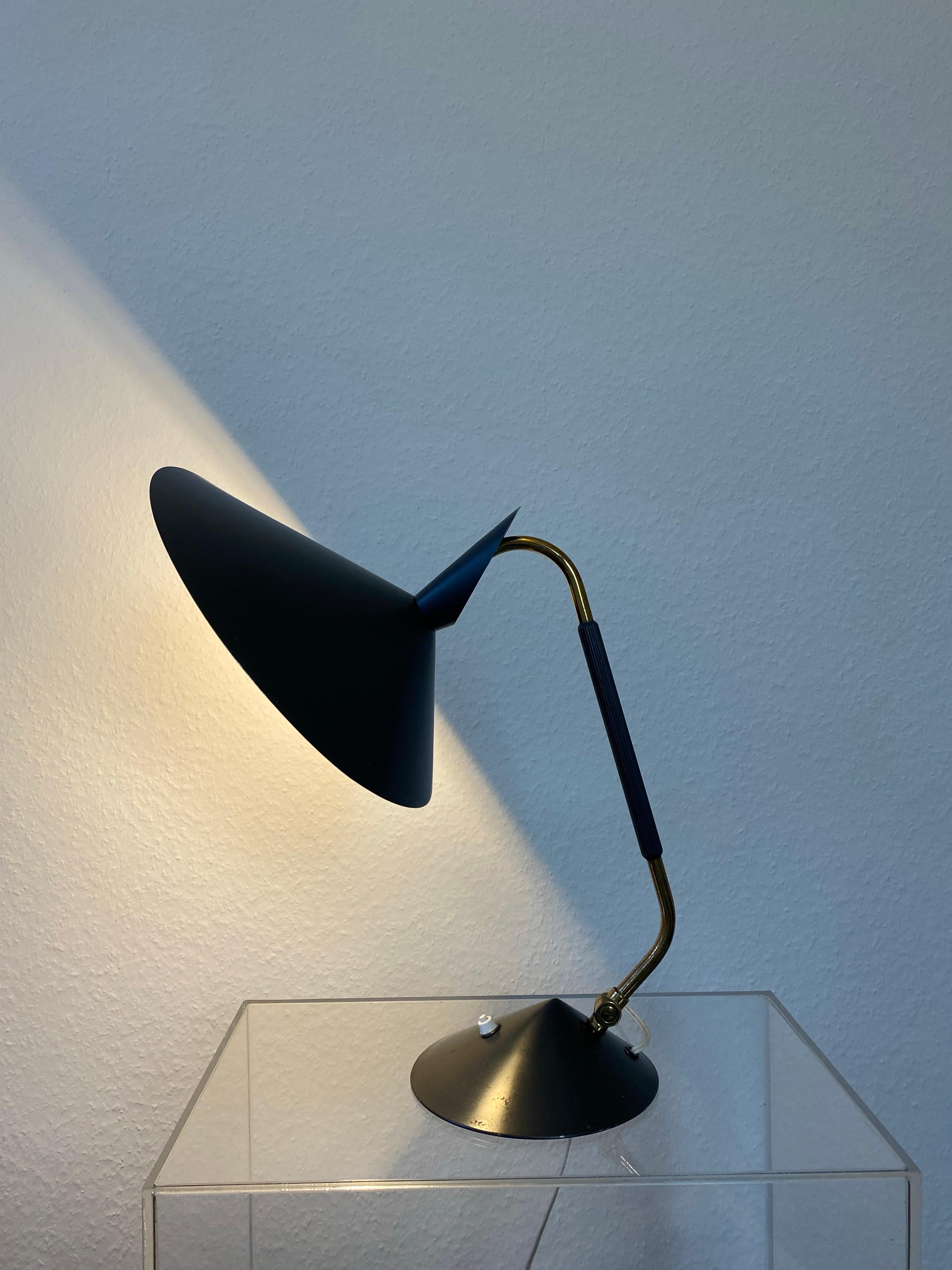 Seltene Schreibtischlampe aus der Jahrhundertmitte  Von HALA 50er Jahre Deutschland in Anthrazitstahl und Messing im Angebot 7