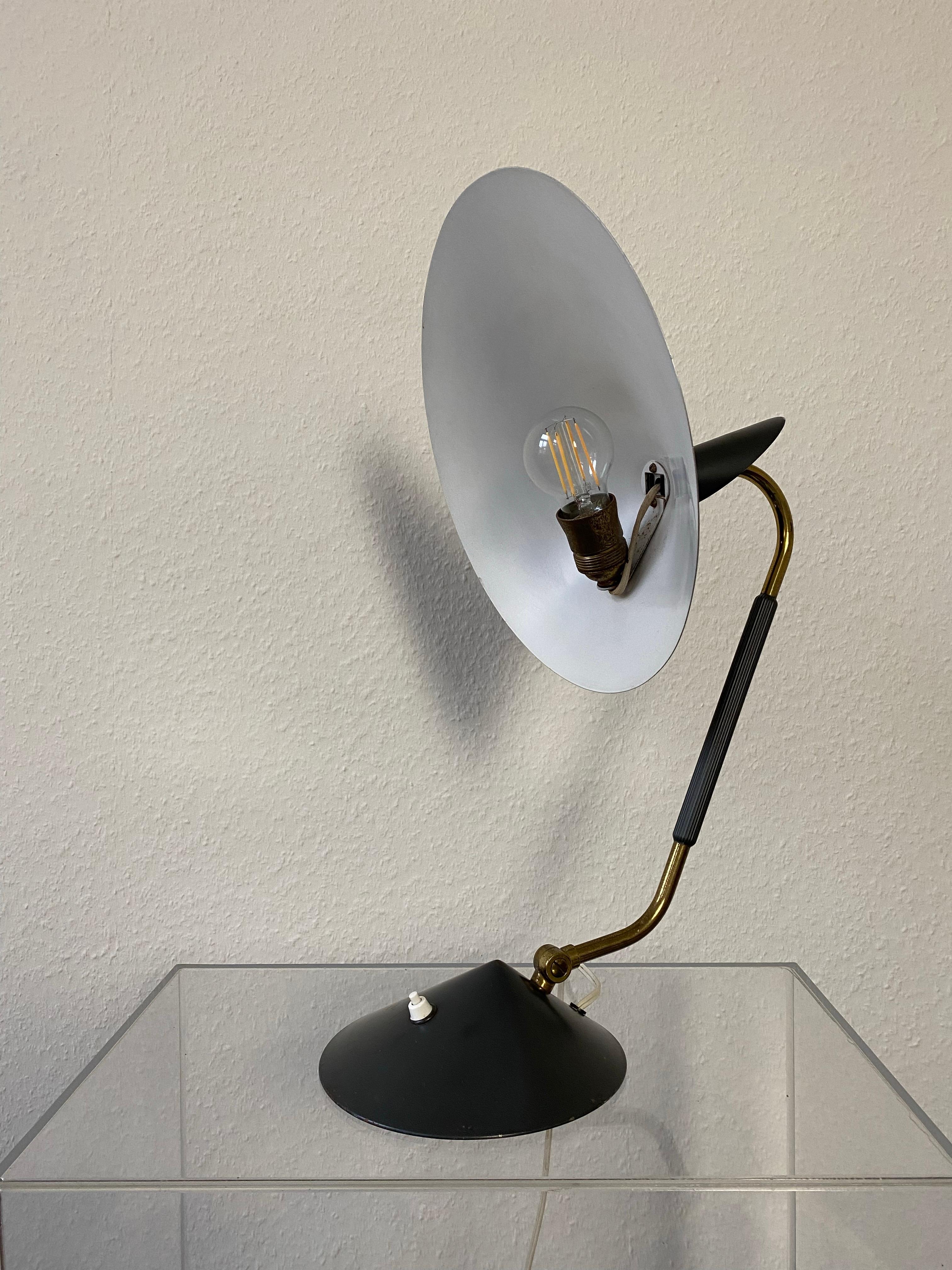 Seltene Schreibtischlampe aus der Jahrhundertmitte  Von HALA 50er Jahre Deutschland in Anthrazitstahl und Messing im Angebot 2